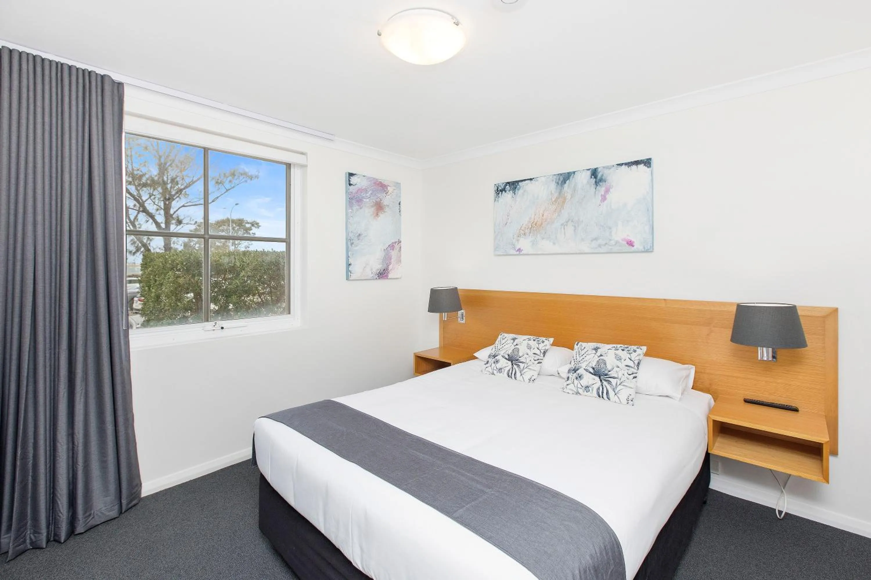Bed in Nautica Residences Hillarys