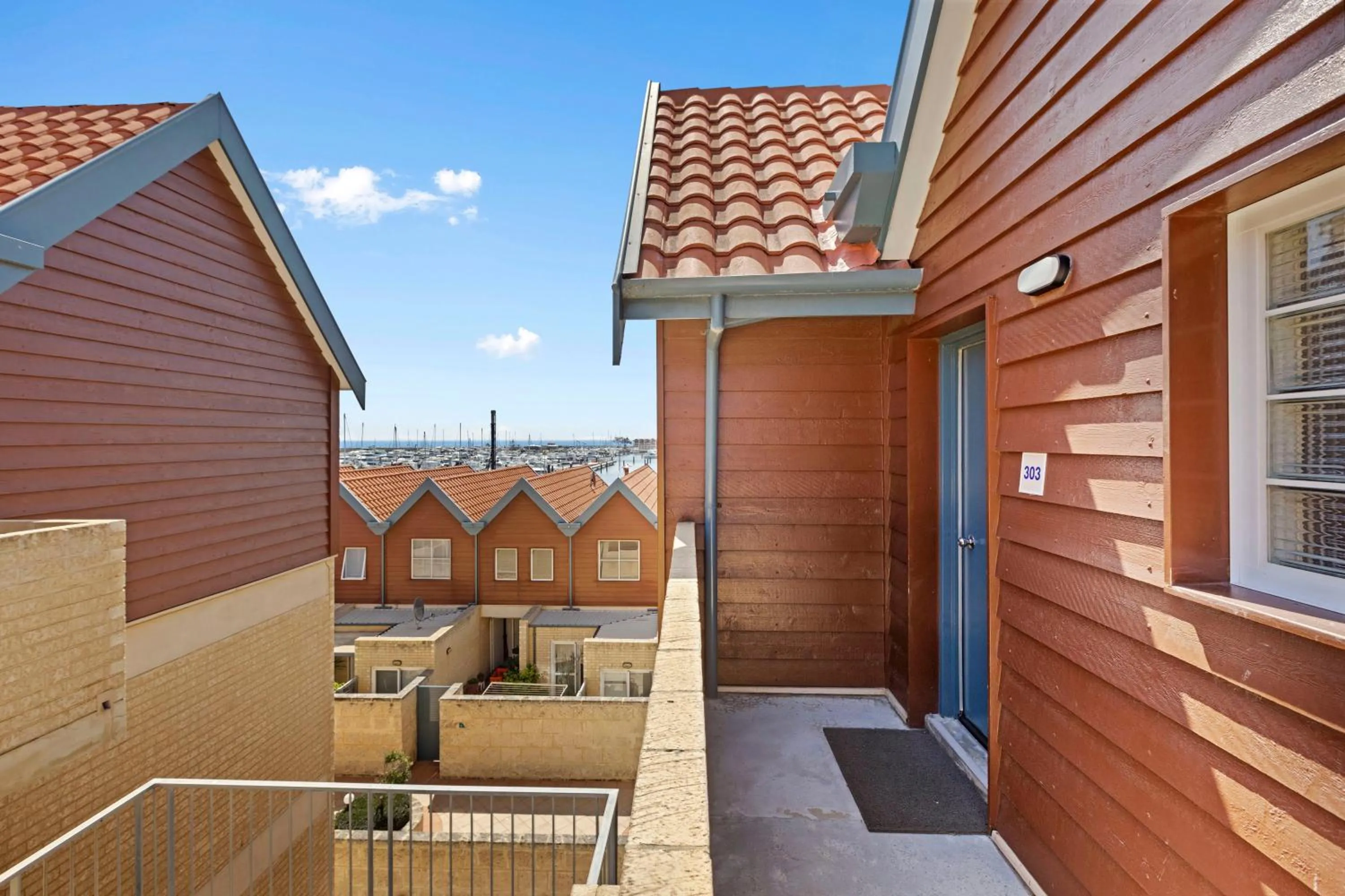 Property building in Nautica Residences Hillarys