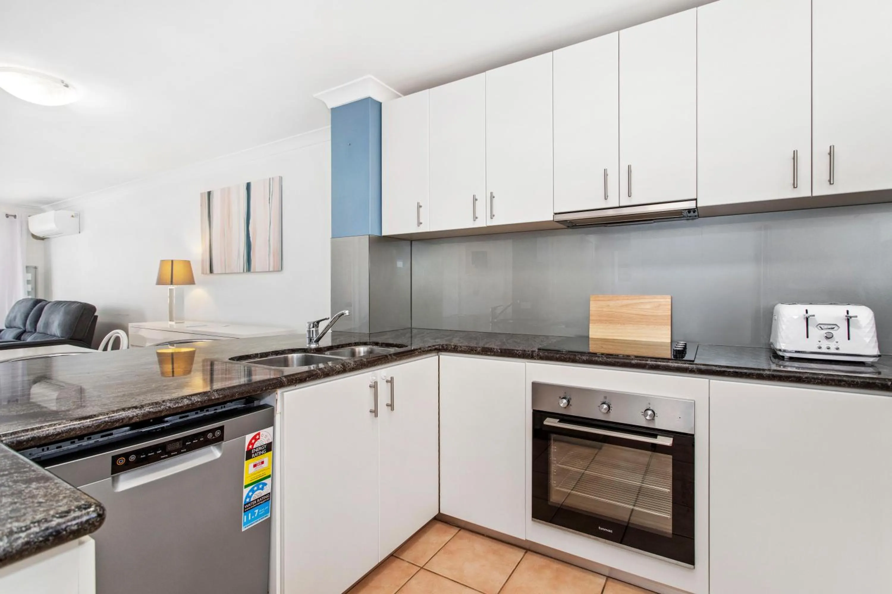Kitchen or kitchenette in Nautica Residences Hillarys