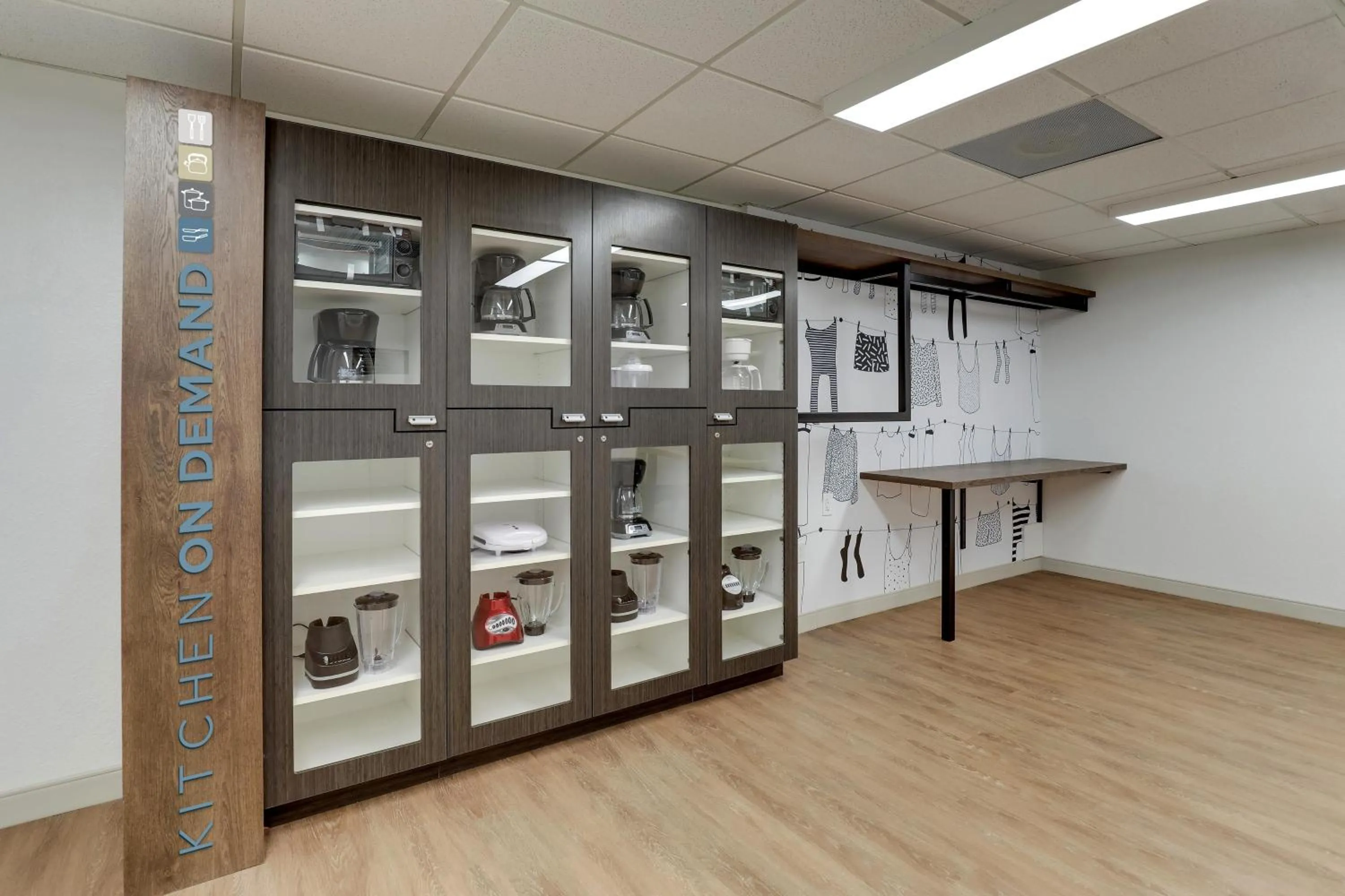 Property building in Sonesta Simply Suites Las Vegas Convention Center