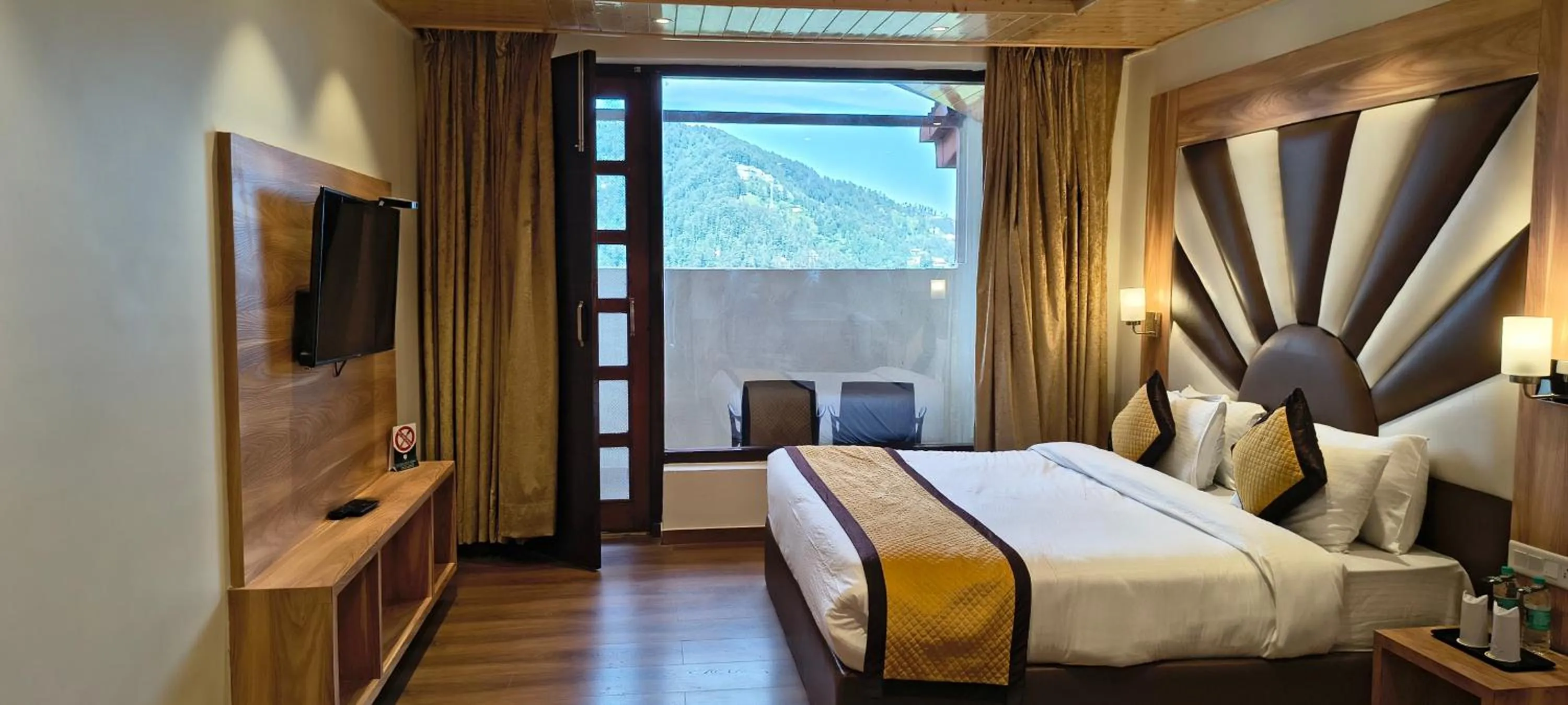 Bedroom, Bed in The Jungle Mountain Retreat