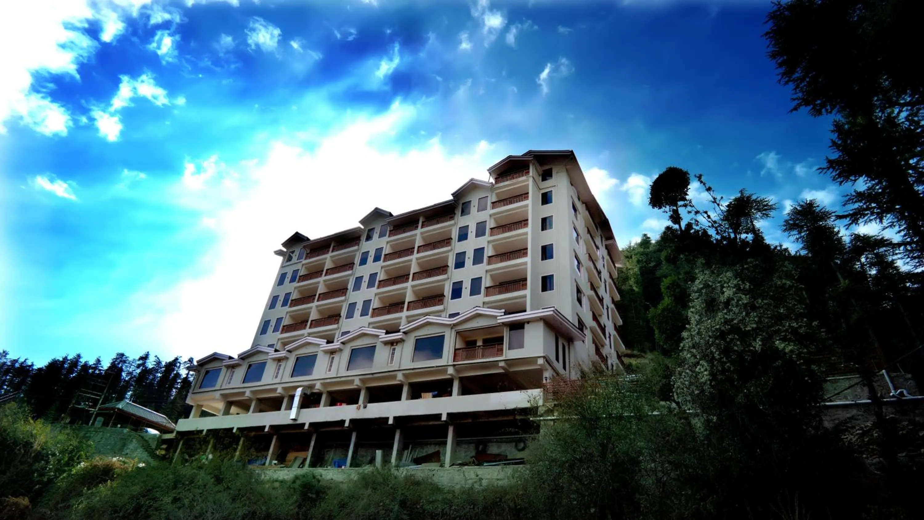 Property building in The Jungle Mountain Retreat
