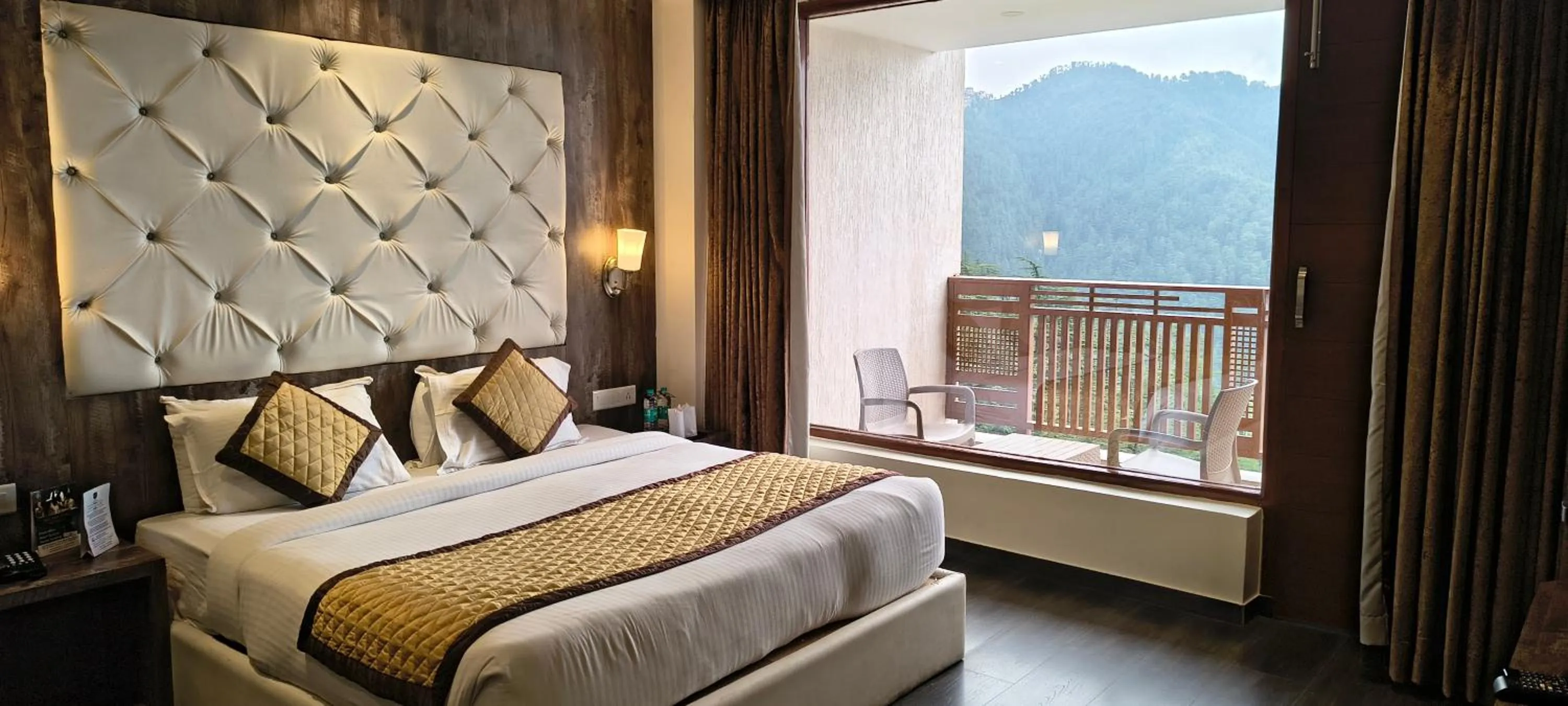 Bedroom, Bed in The Jungle Mountain Retreat