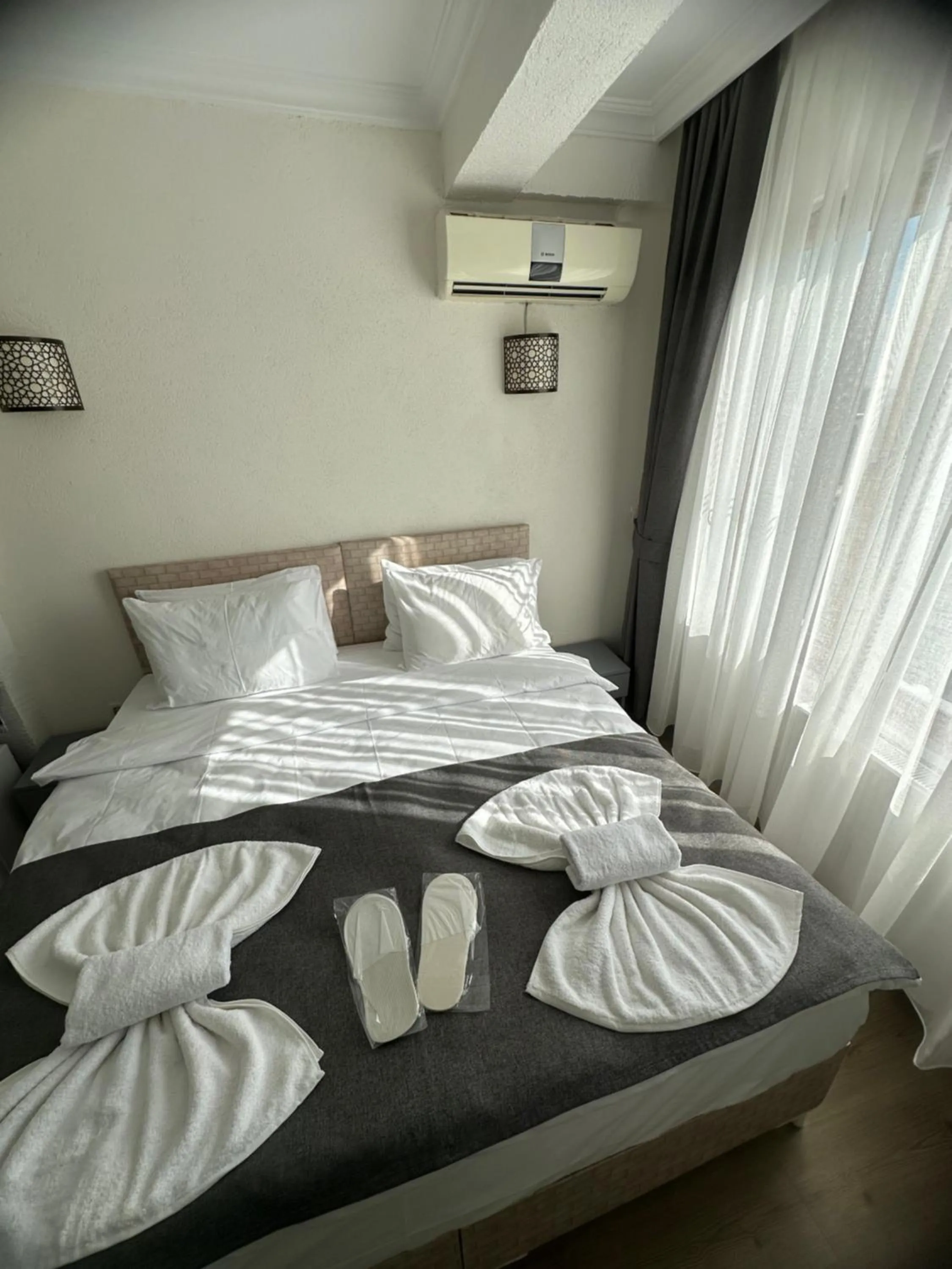 Bed in Big Orange Hotel Old City