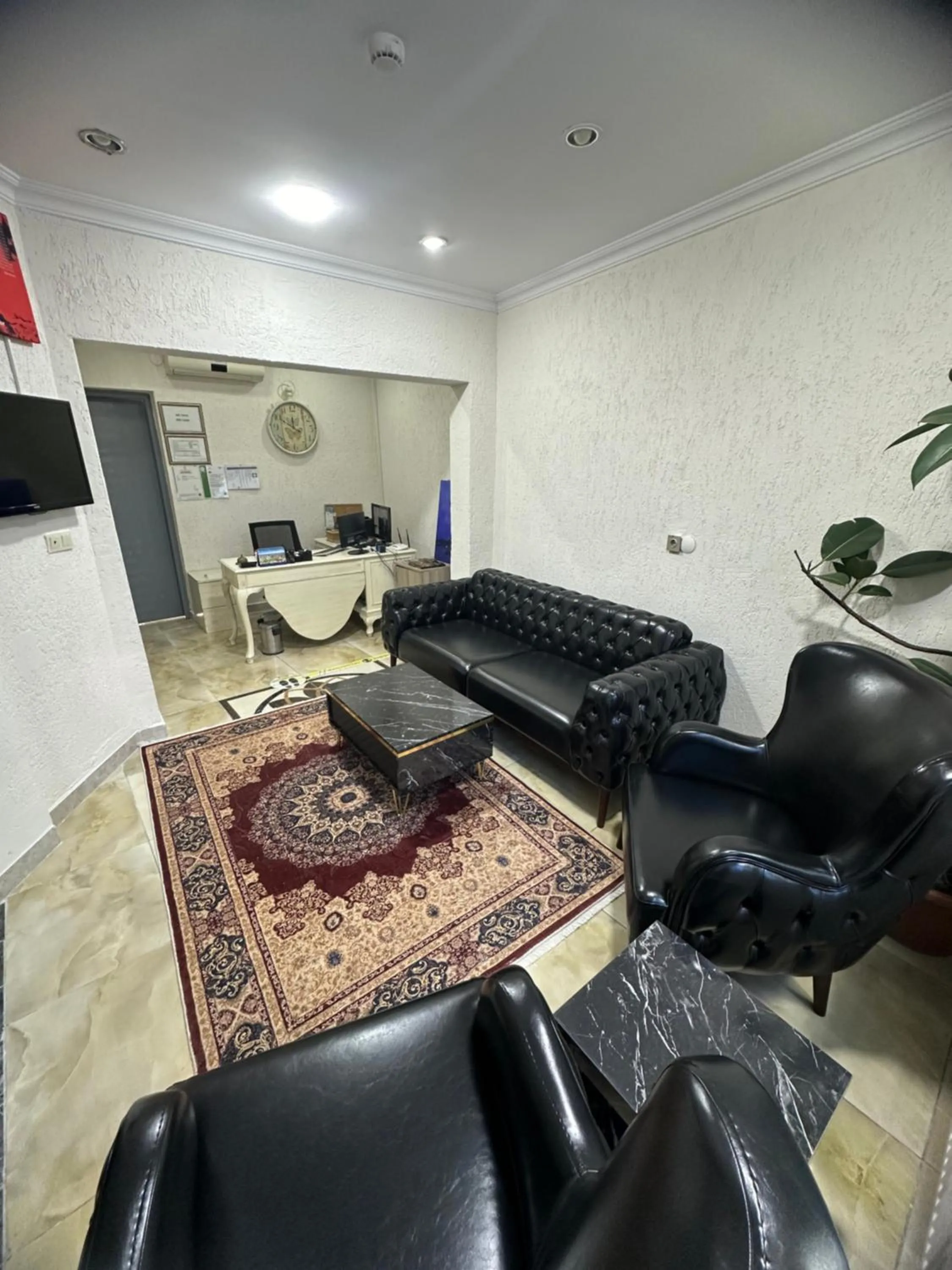 TV and multimedia in Big Orange Hotel Old City