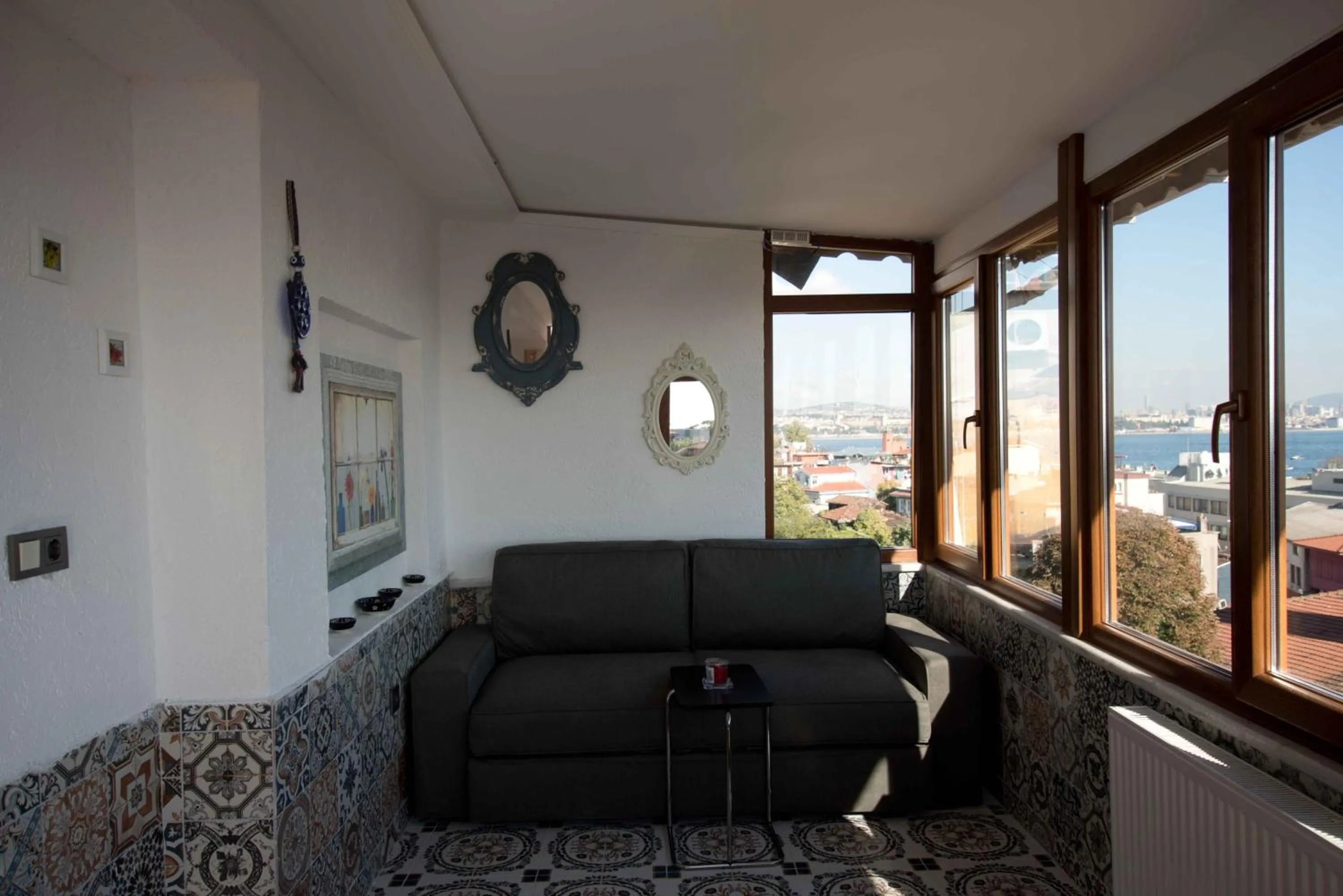Living room in Big Orange Hotel Old City