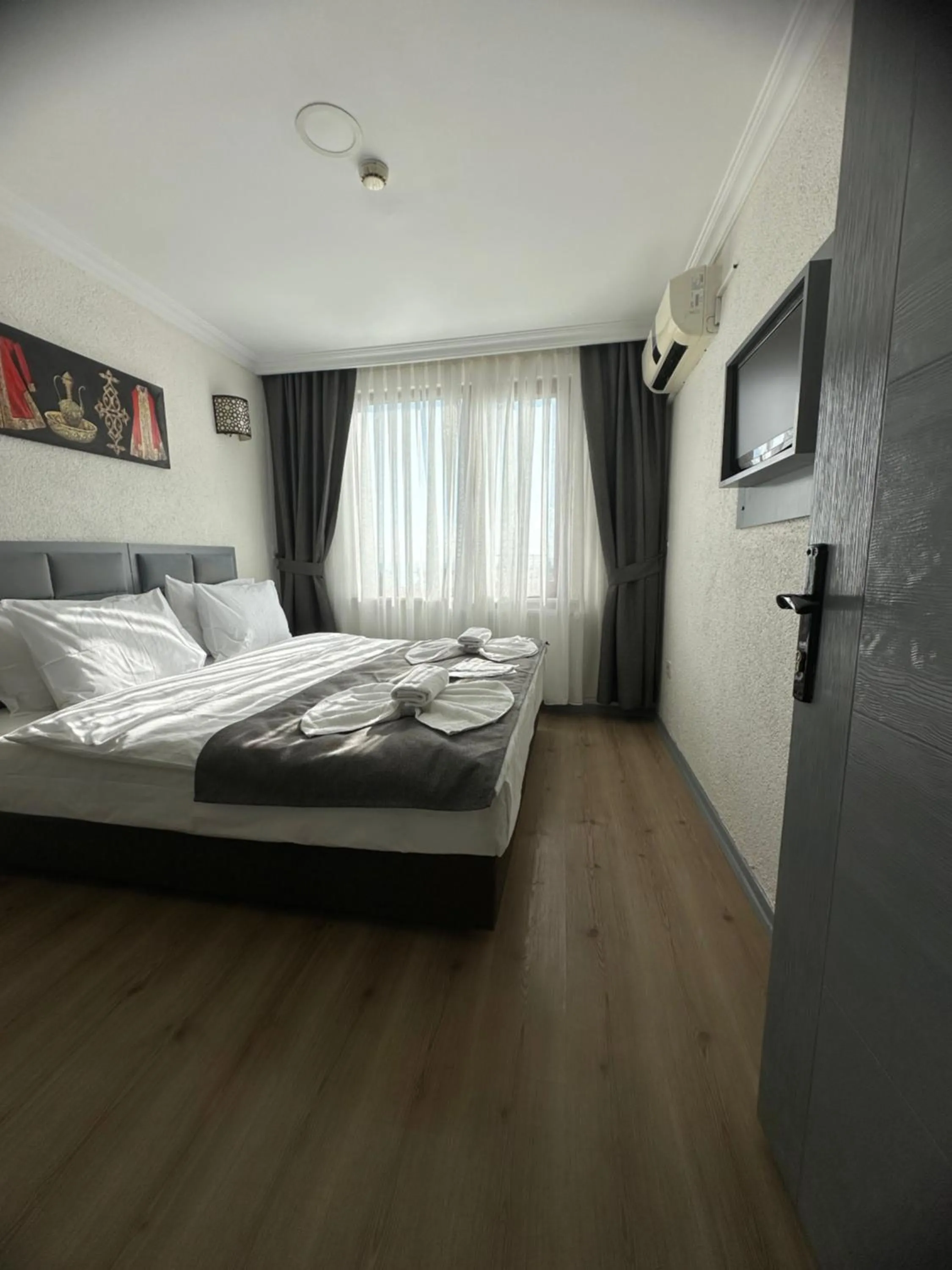 Bed in Big Orange Hotel Old City