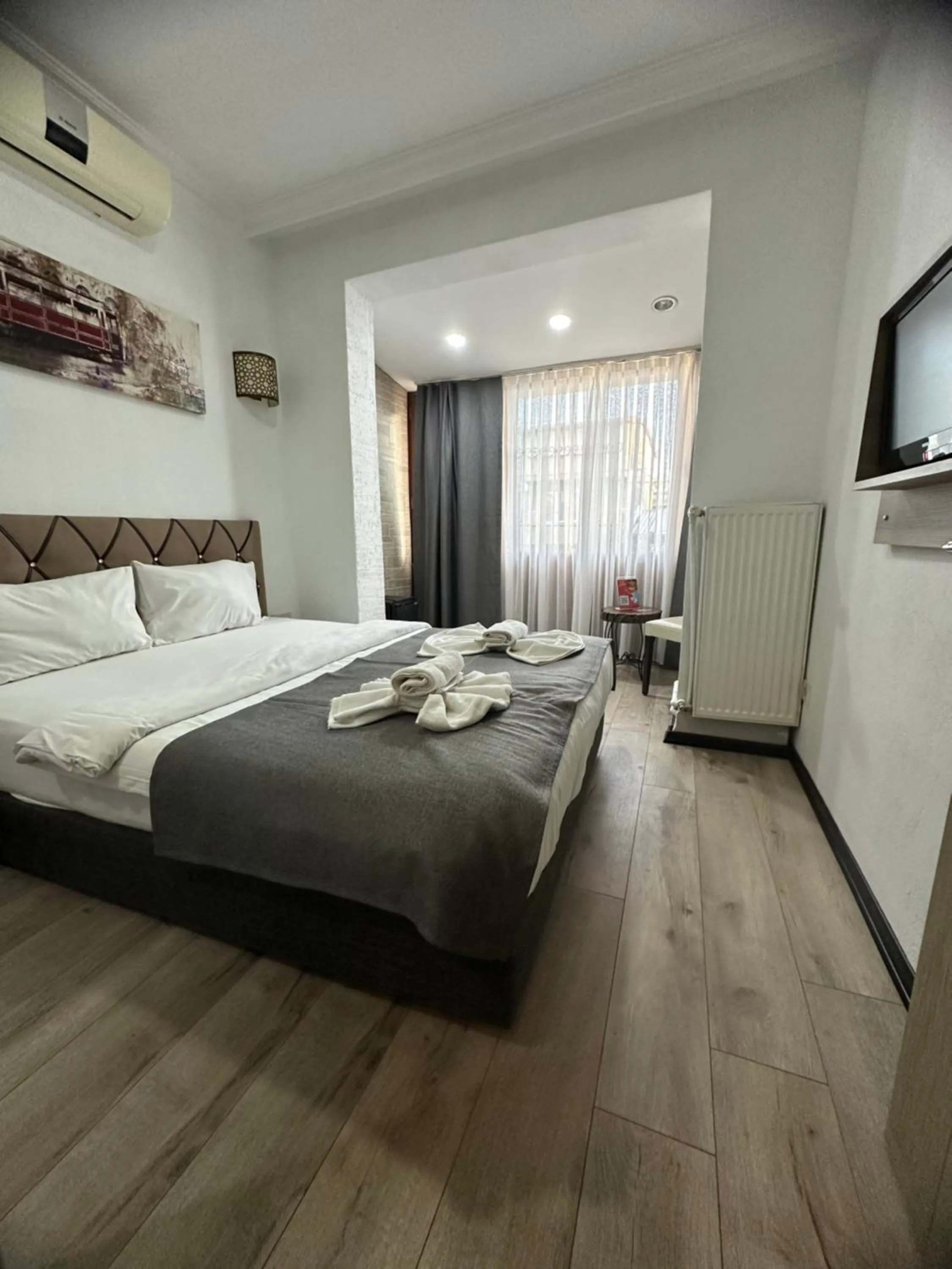 Bed in Big Orange Hotel Old City