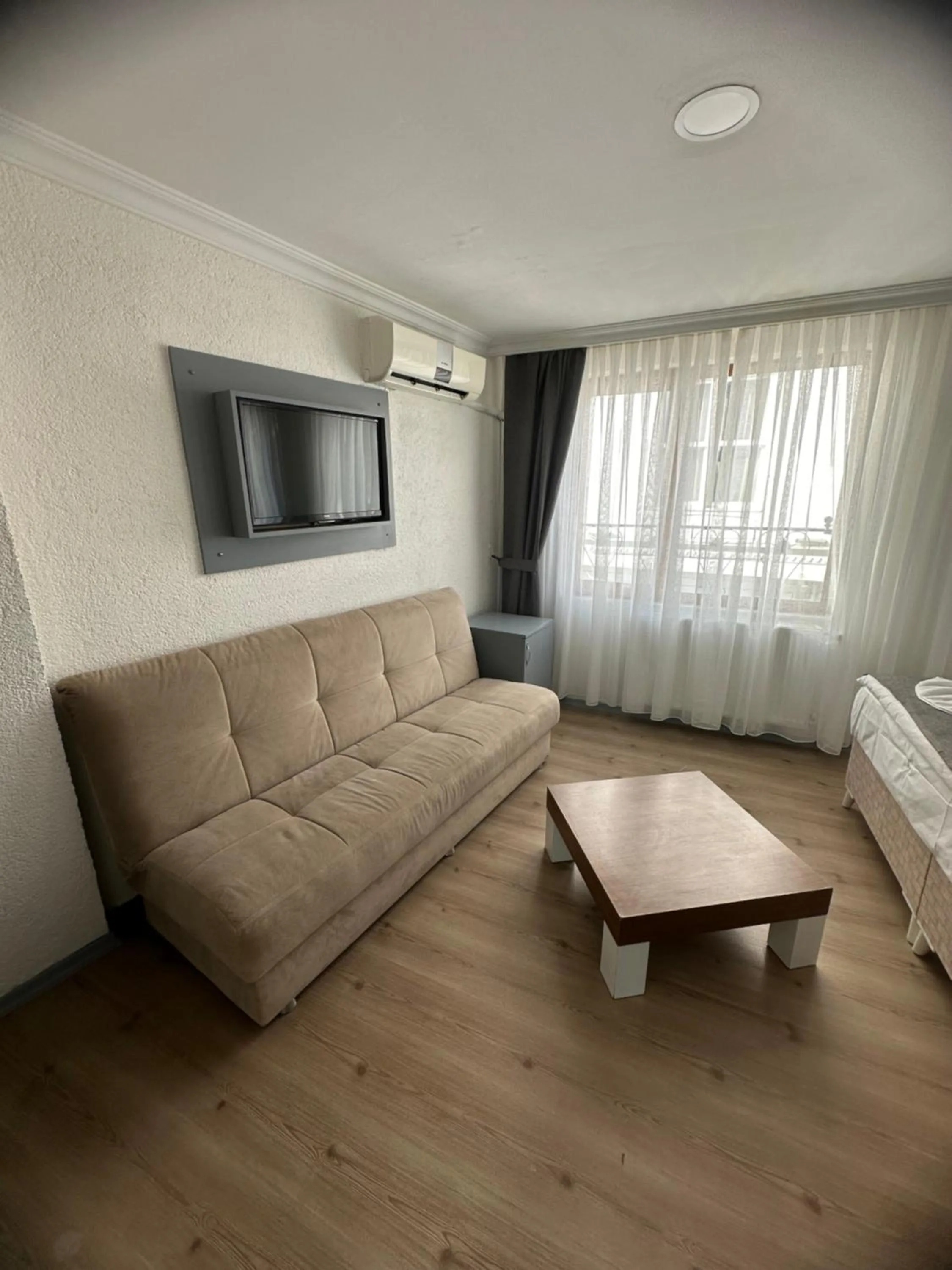 TV and multimedia, Bed in Big Orange Hotel Old City