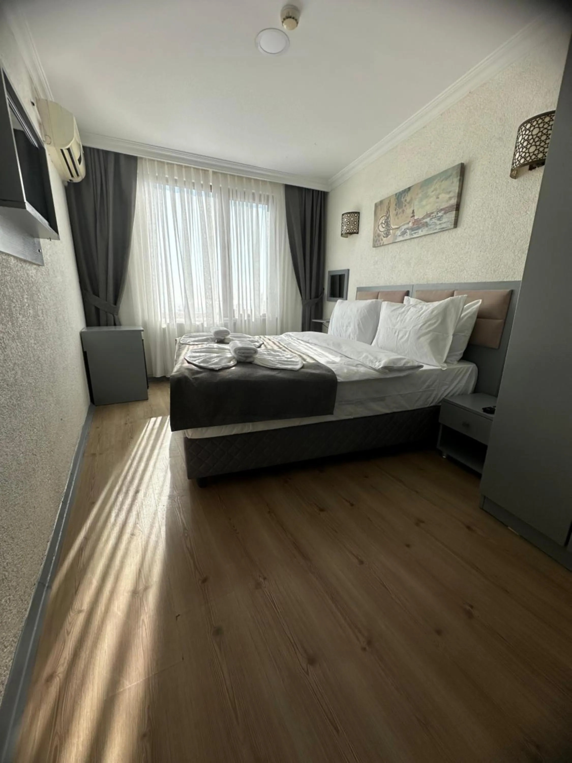 Bed in Big Orange Hotel Old City