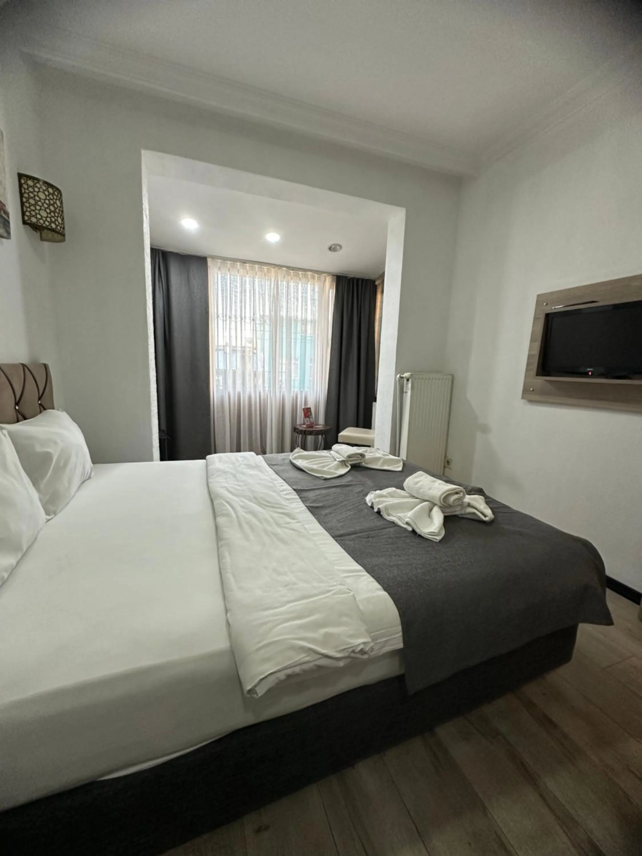 Bed in Big Orange Hotel Old City