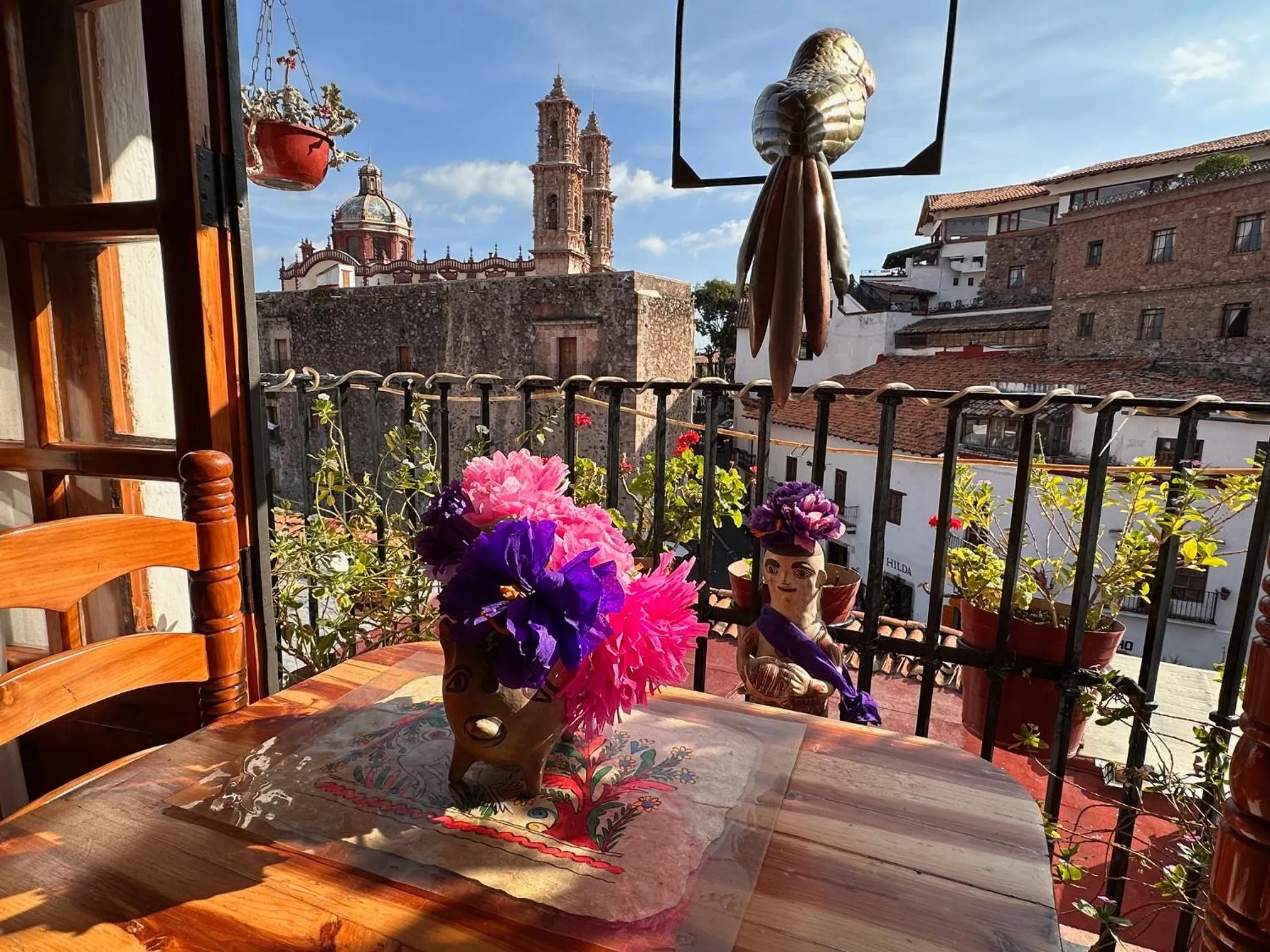 Property building in Hotel Mi Casita