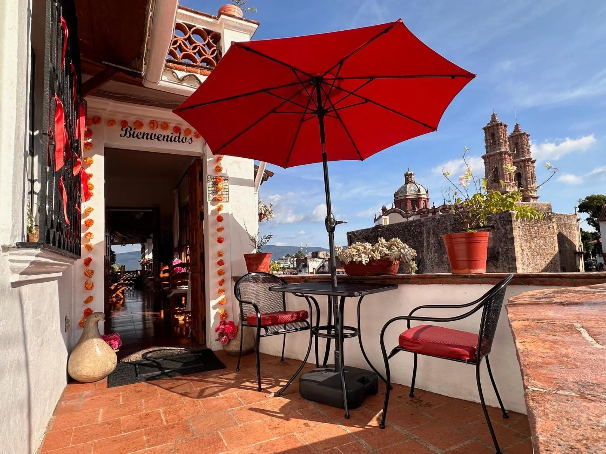 Property building in Hotel Mi Casita