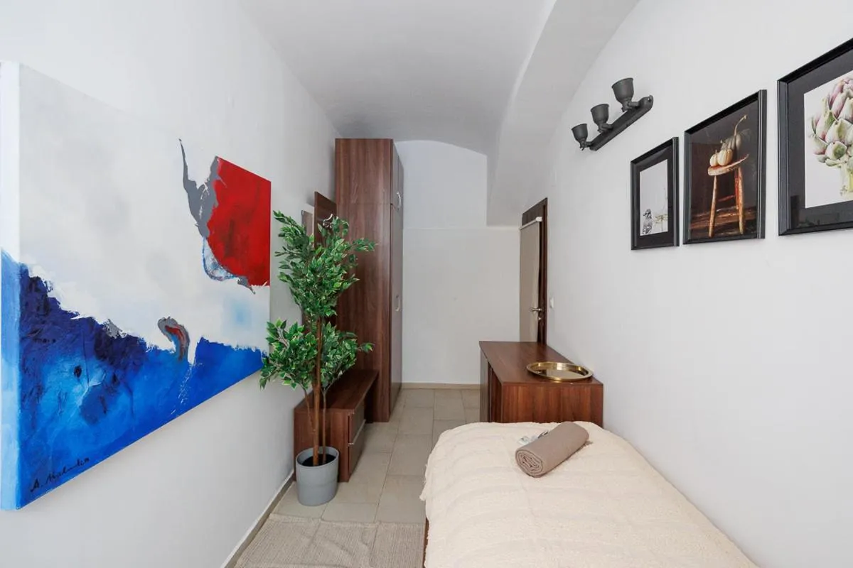 Bed in Vienna City Business Rooms