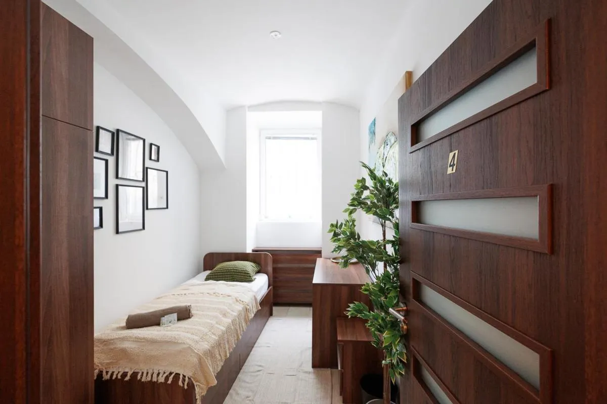 Bed in Vienna City Business Rooms