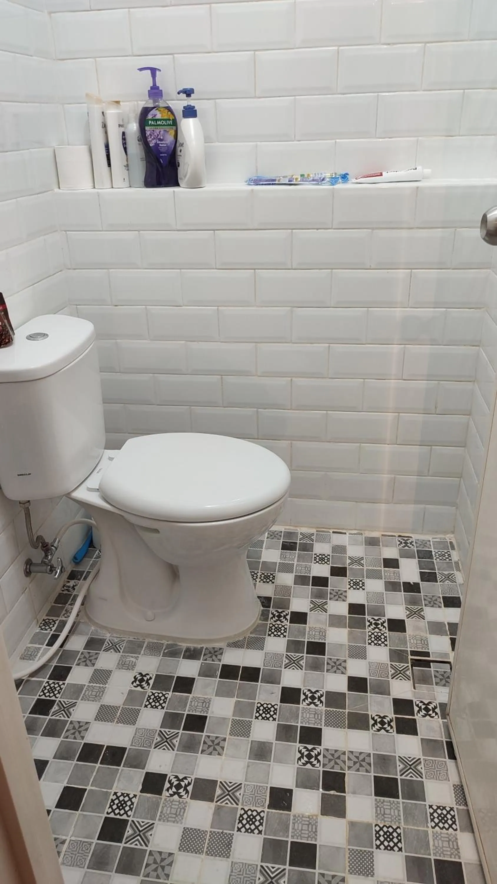 Bathroom in Papilukas Room Kalibata City - Studio Gold