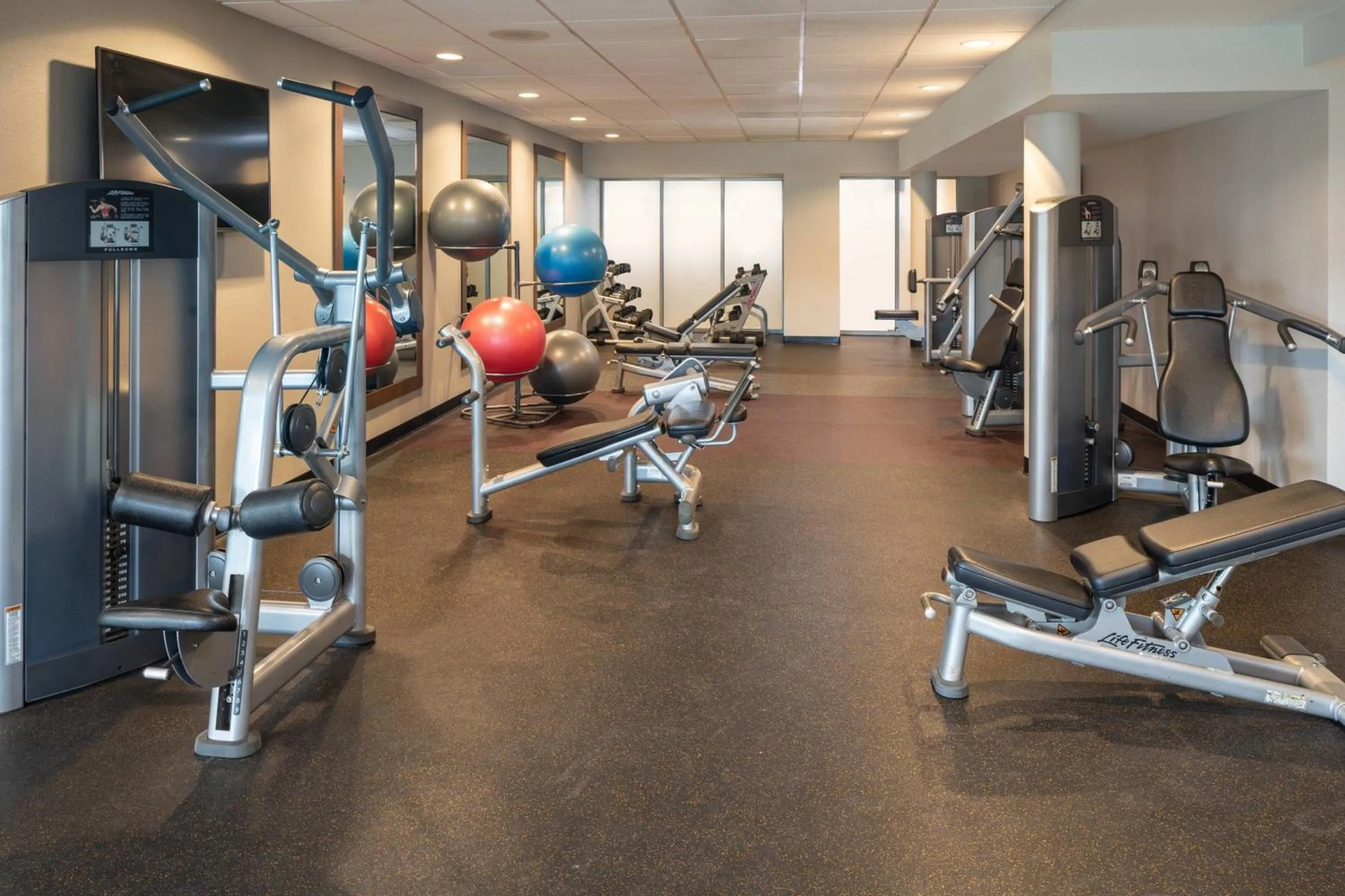 Fitness centre/facilities in Courtyard by Marriott Miami Airport