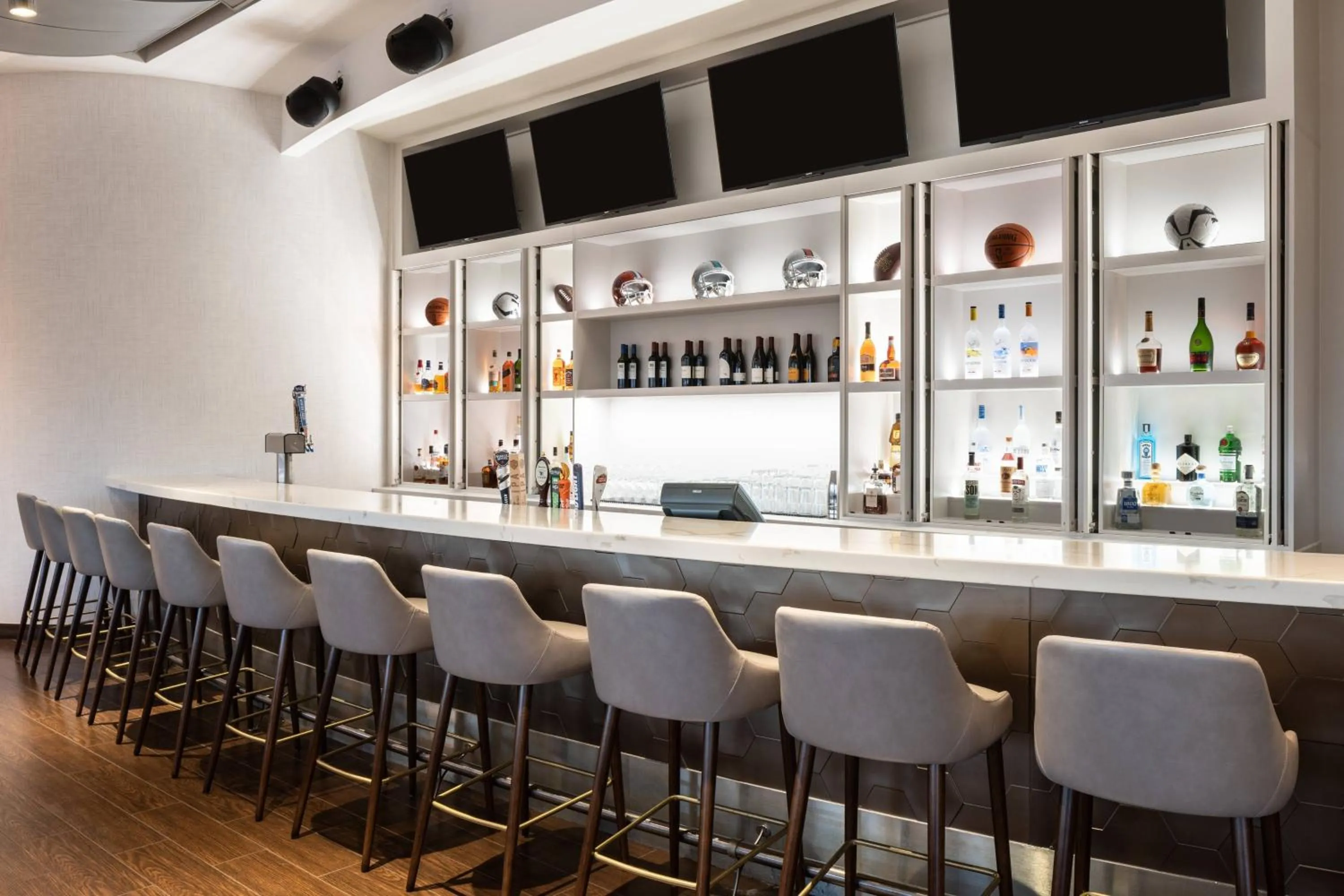 Lounge or bar in Courtyard by Marriott Miami Airport