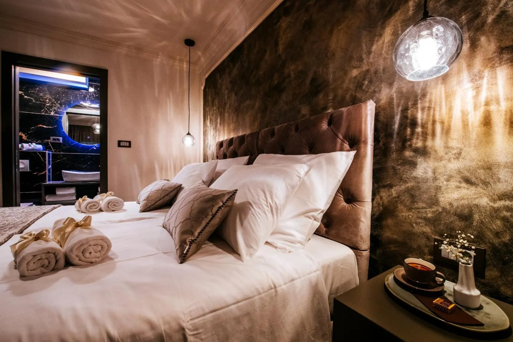 Bed in Luxury Rooms VINDEMIÆ