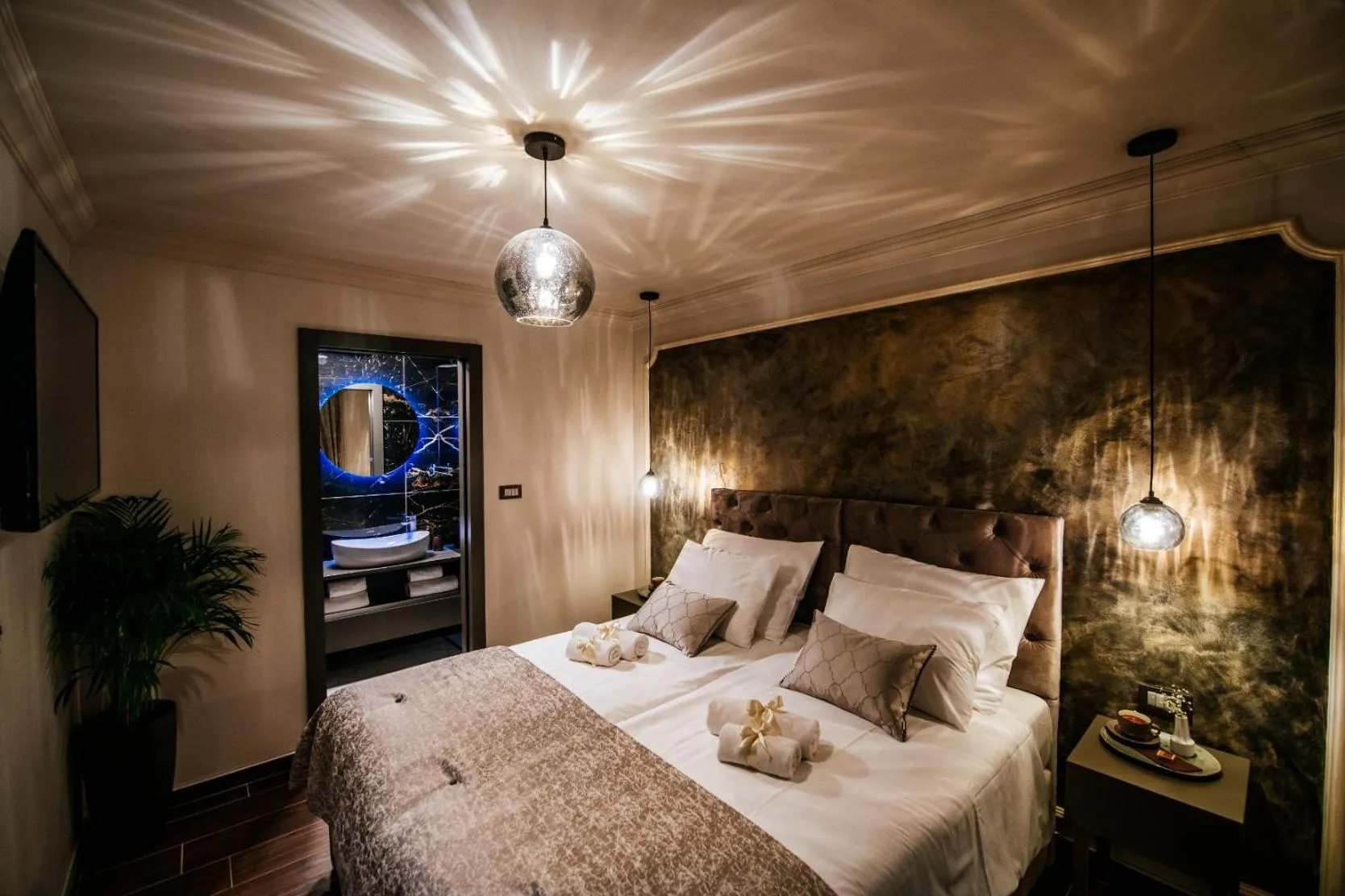 Bed in Luxury Rooms VINDEMIÆ