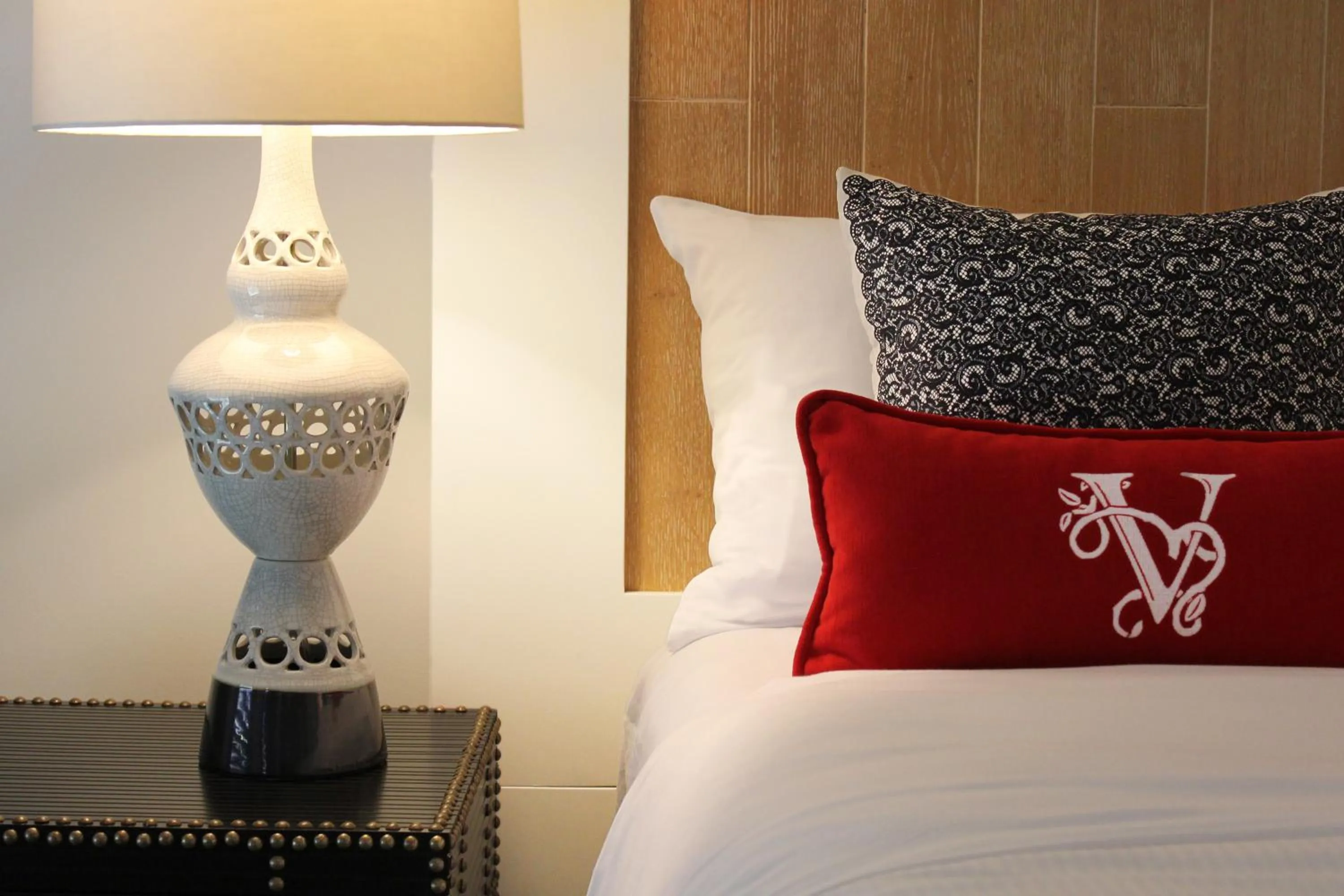 Bed in Hotel Valencia Santana Row