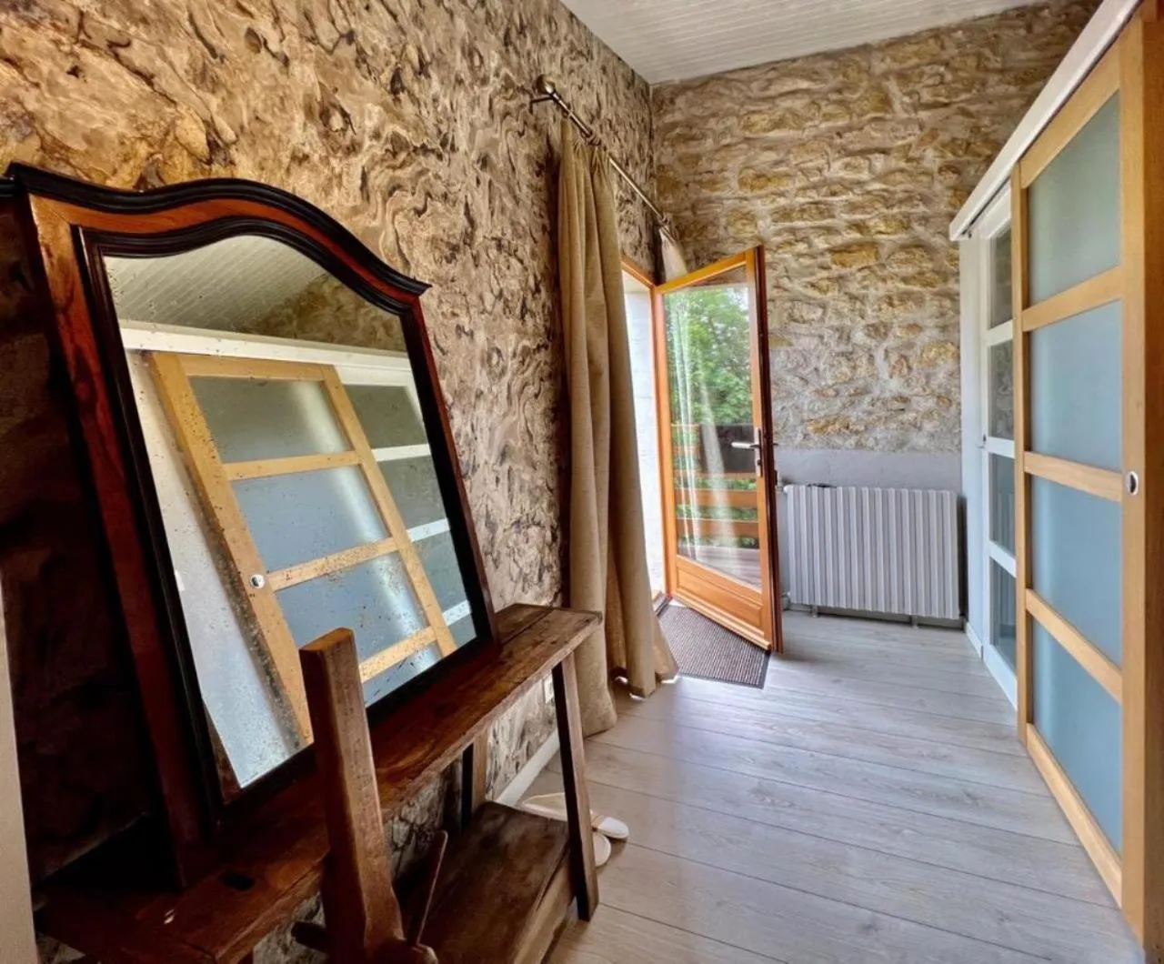 Decorative detail in Residence La Borde