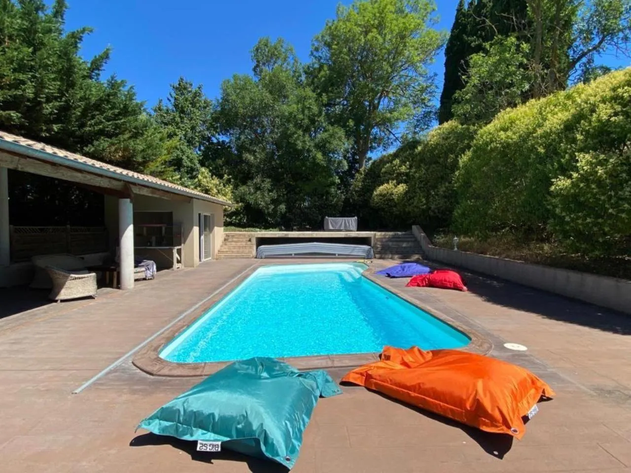 Swimming pool in Residence La Borde