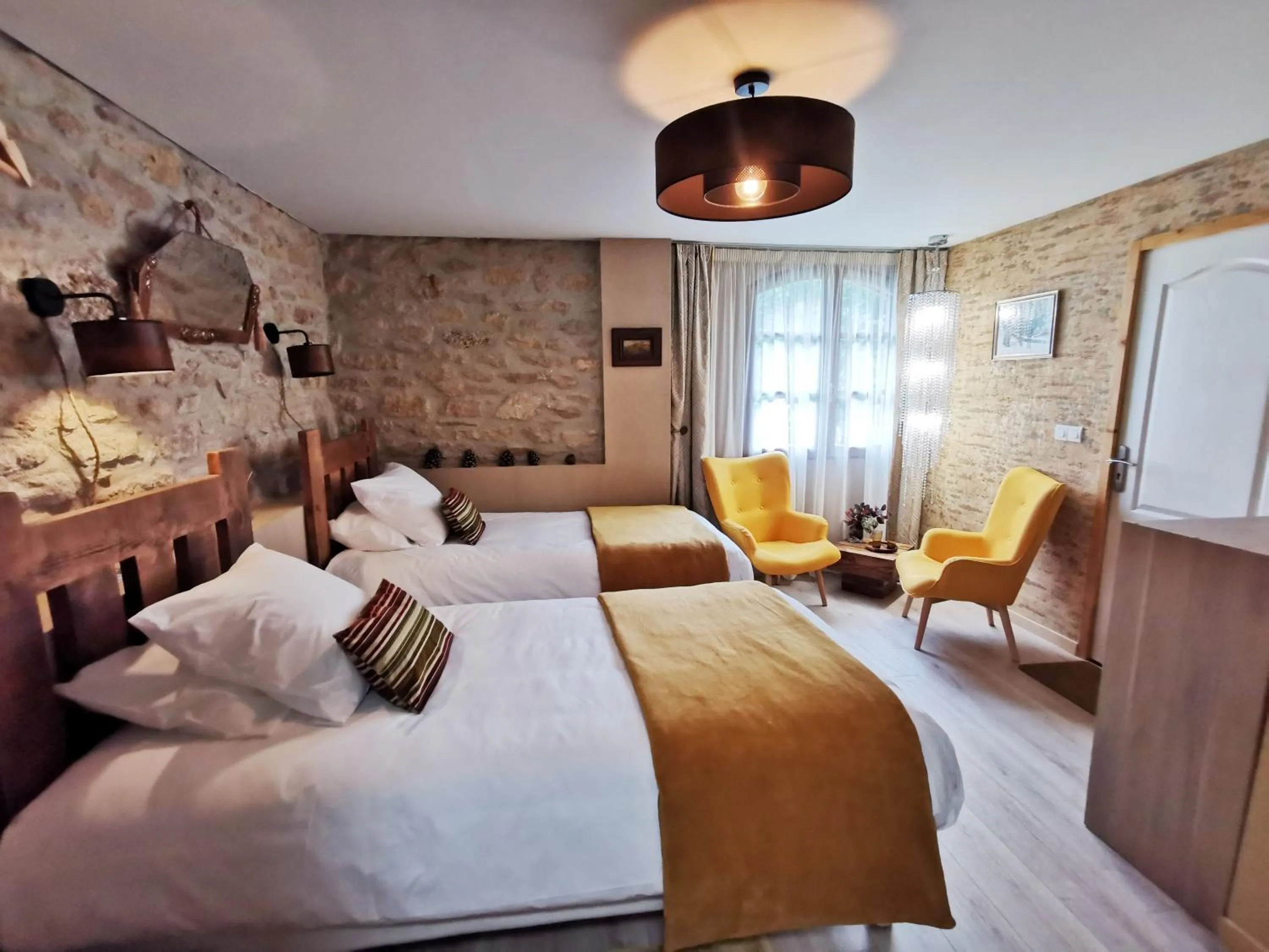 Photo of the whole room, Bed in Residence La Borde