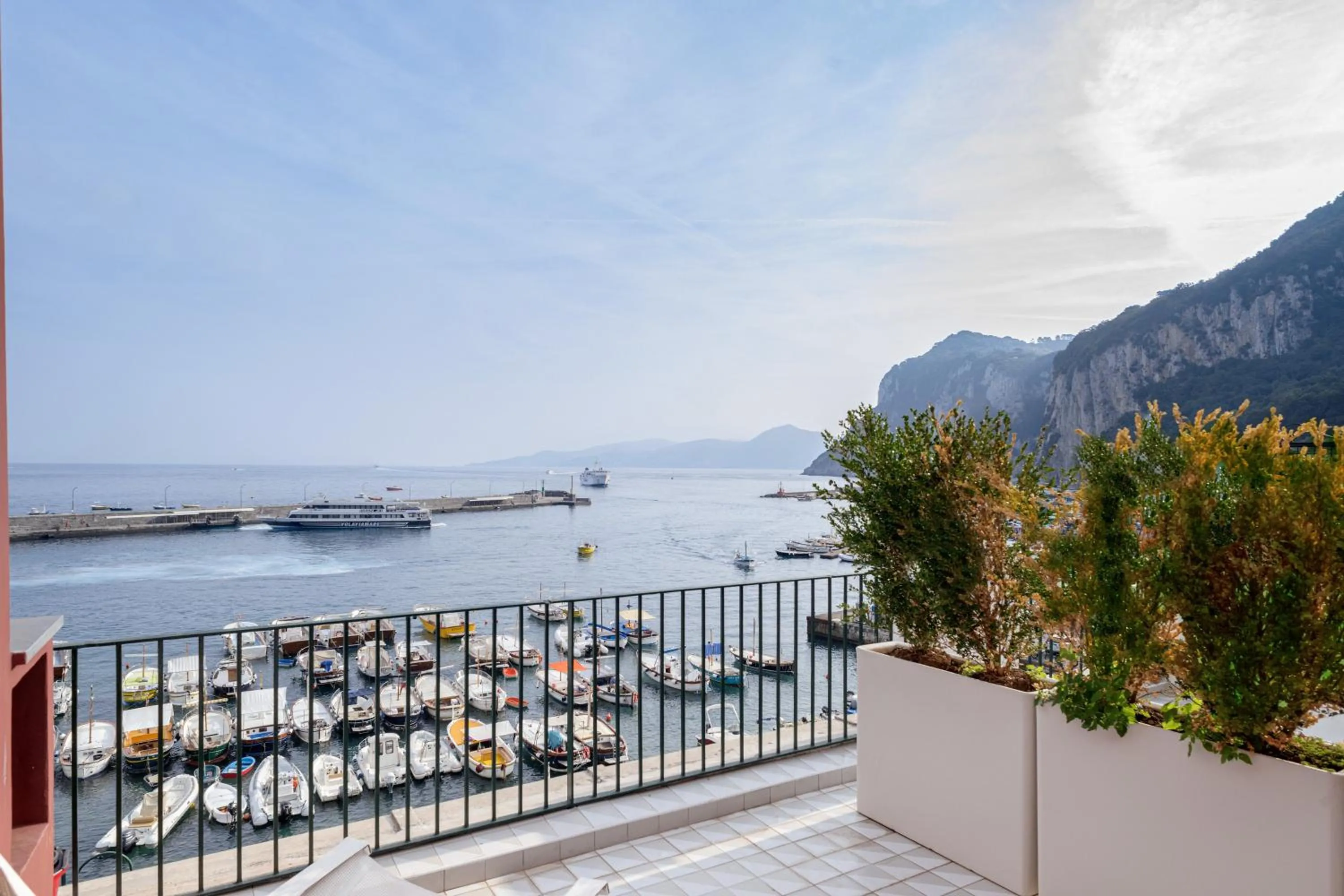 Capri Marina Suite