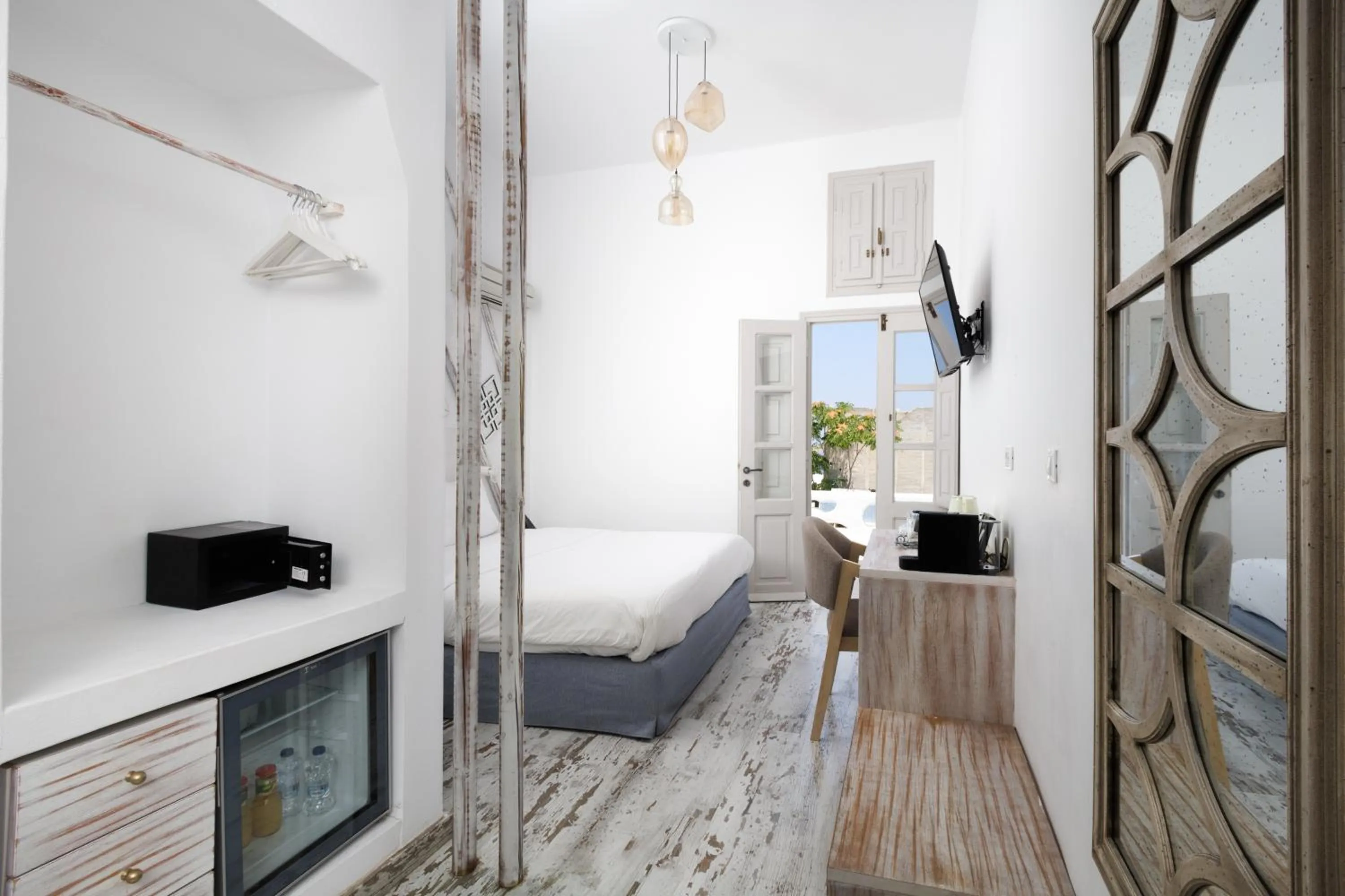 TV and multimedia, Bed in The Museum Project Oia