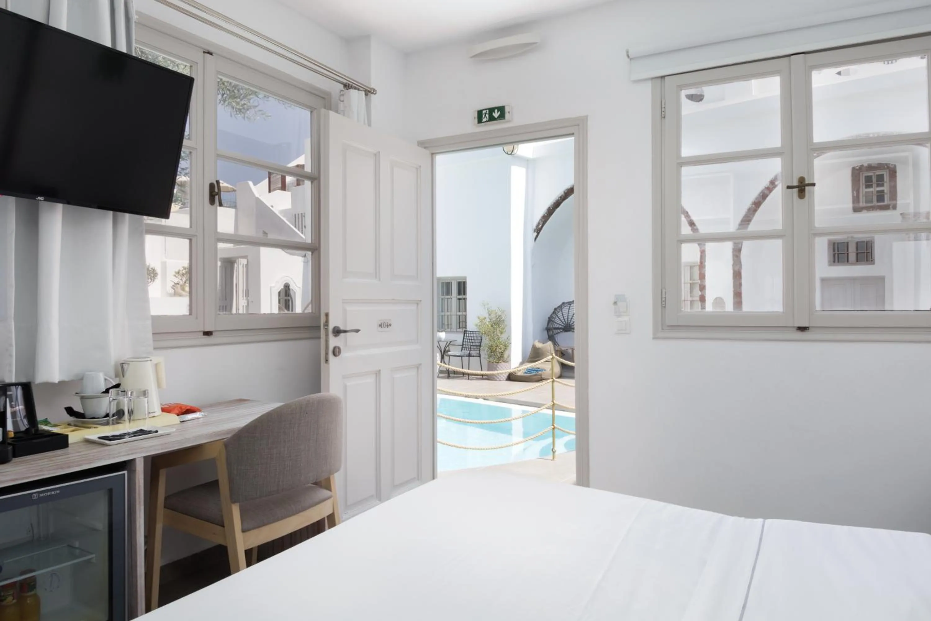 View (from property/room), Bed in The Museum Project Oia