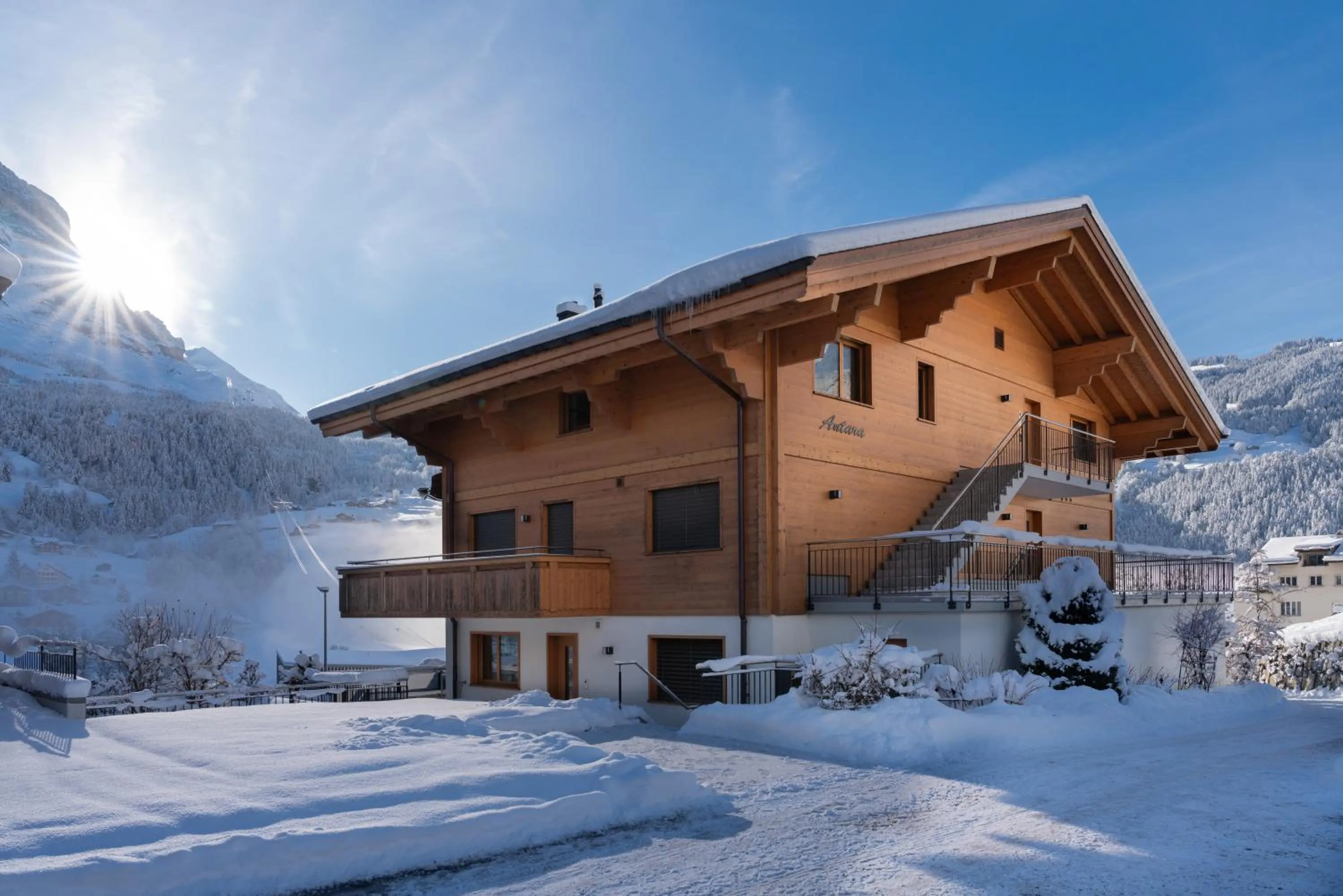 Property building in Chalet Alia and Apartments-Grindelwald by Swiss Hotel Apartments