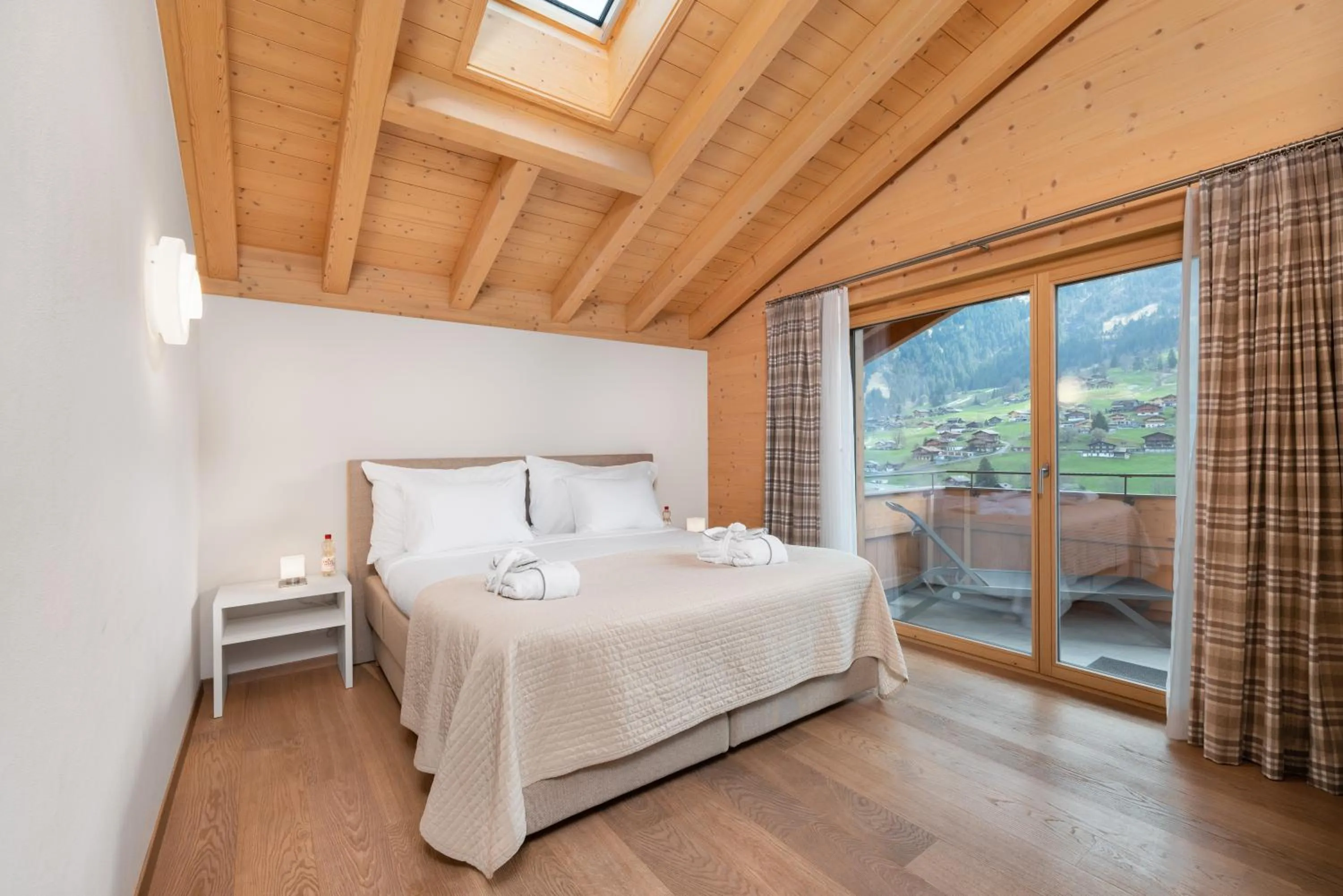 Bed in Chalet Alia and Apartments-Grindelwald by Swiss Hotel Apartments
