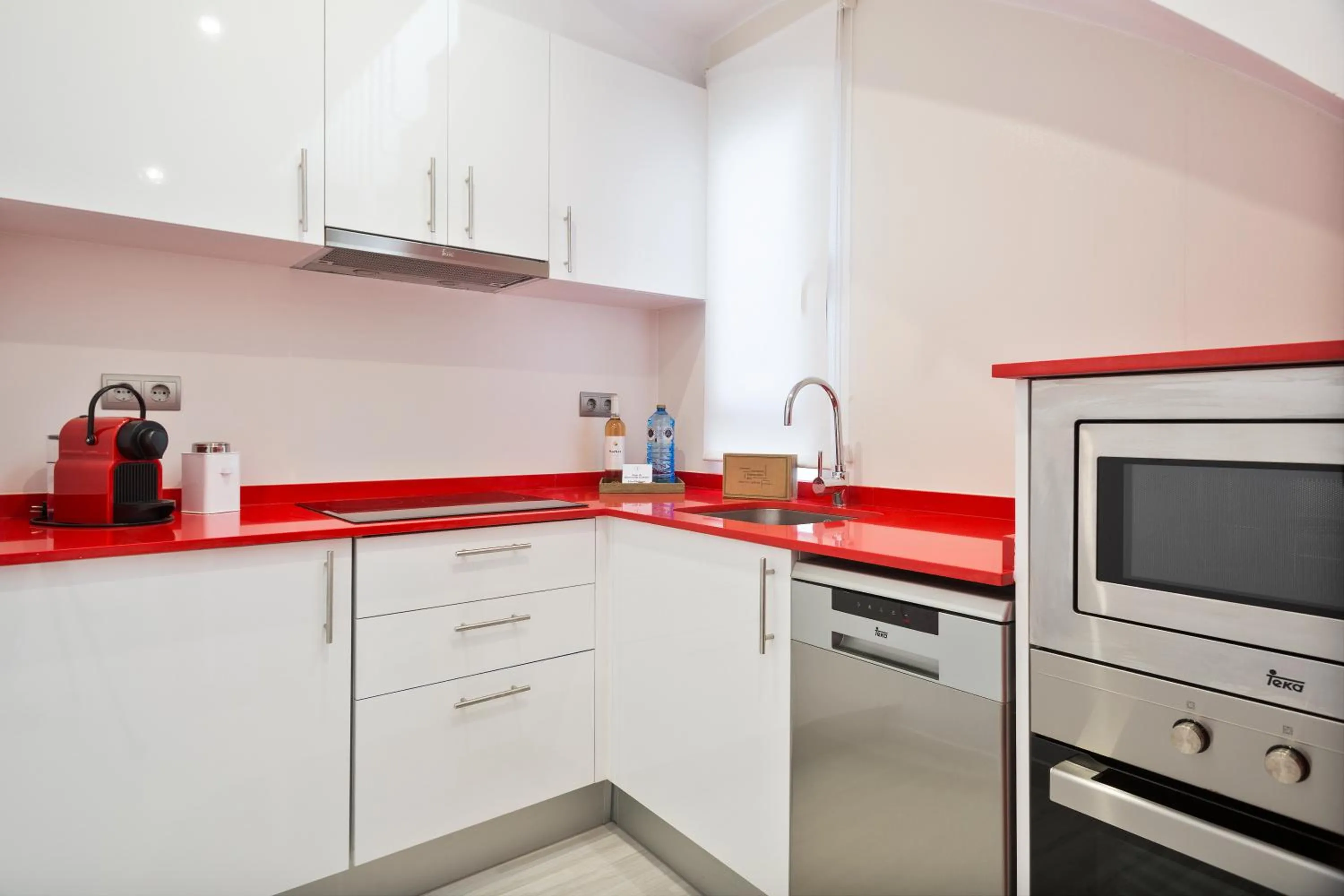 Kitchen or kitchenette in Sitges Group Blue&White