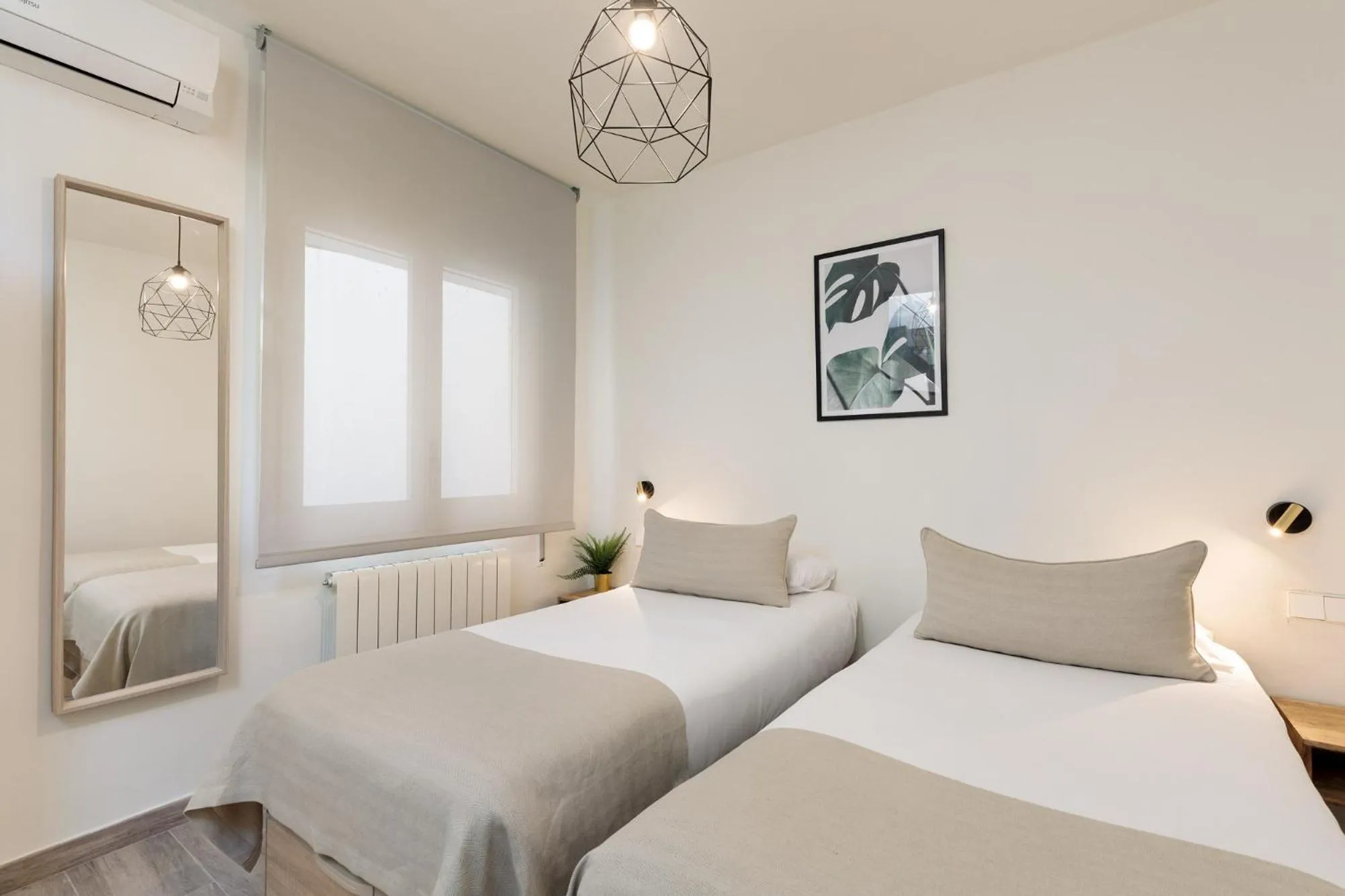Bed in Sitges Group Blue&White