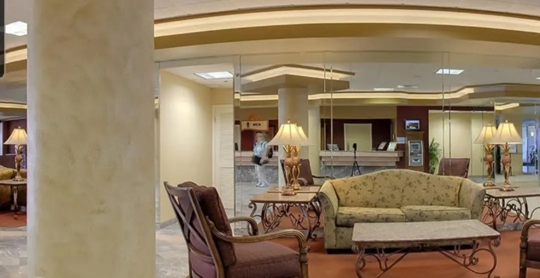 Stay ON the beach! Wonderful location!