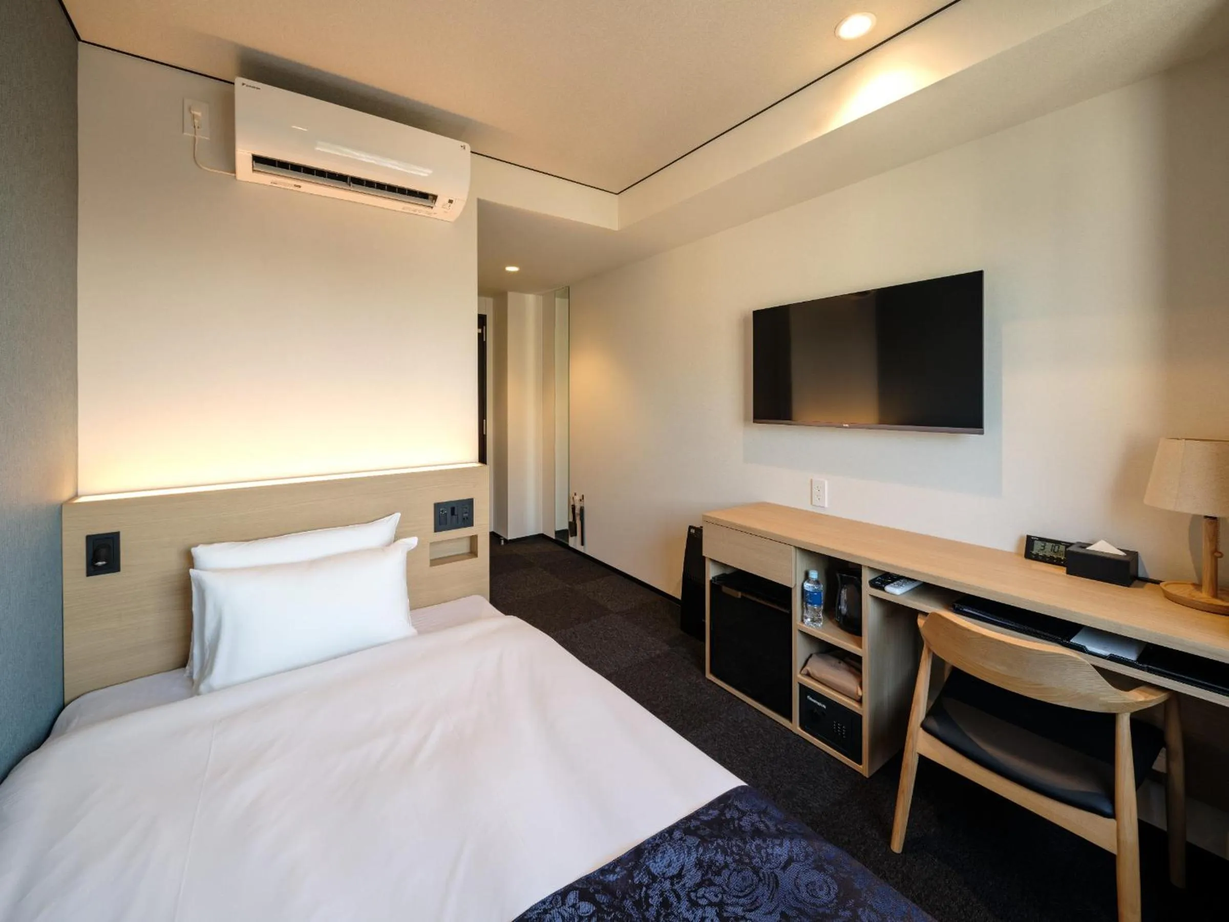 Bed in Hotel Act Garden HAMAMATSU