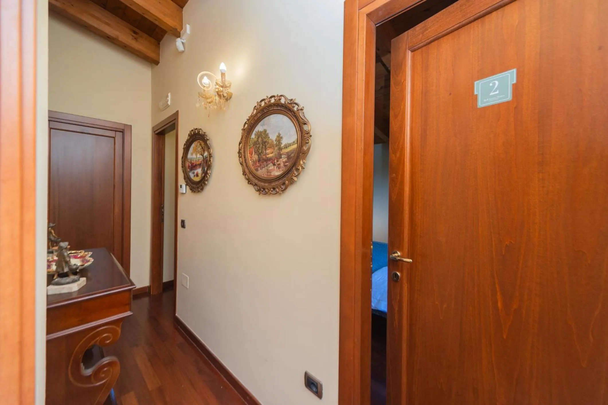 Photo of the whole room in Santa Maria Apartments