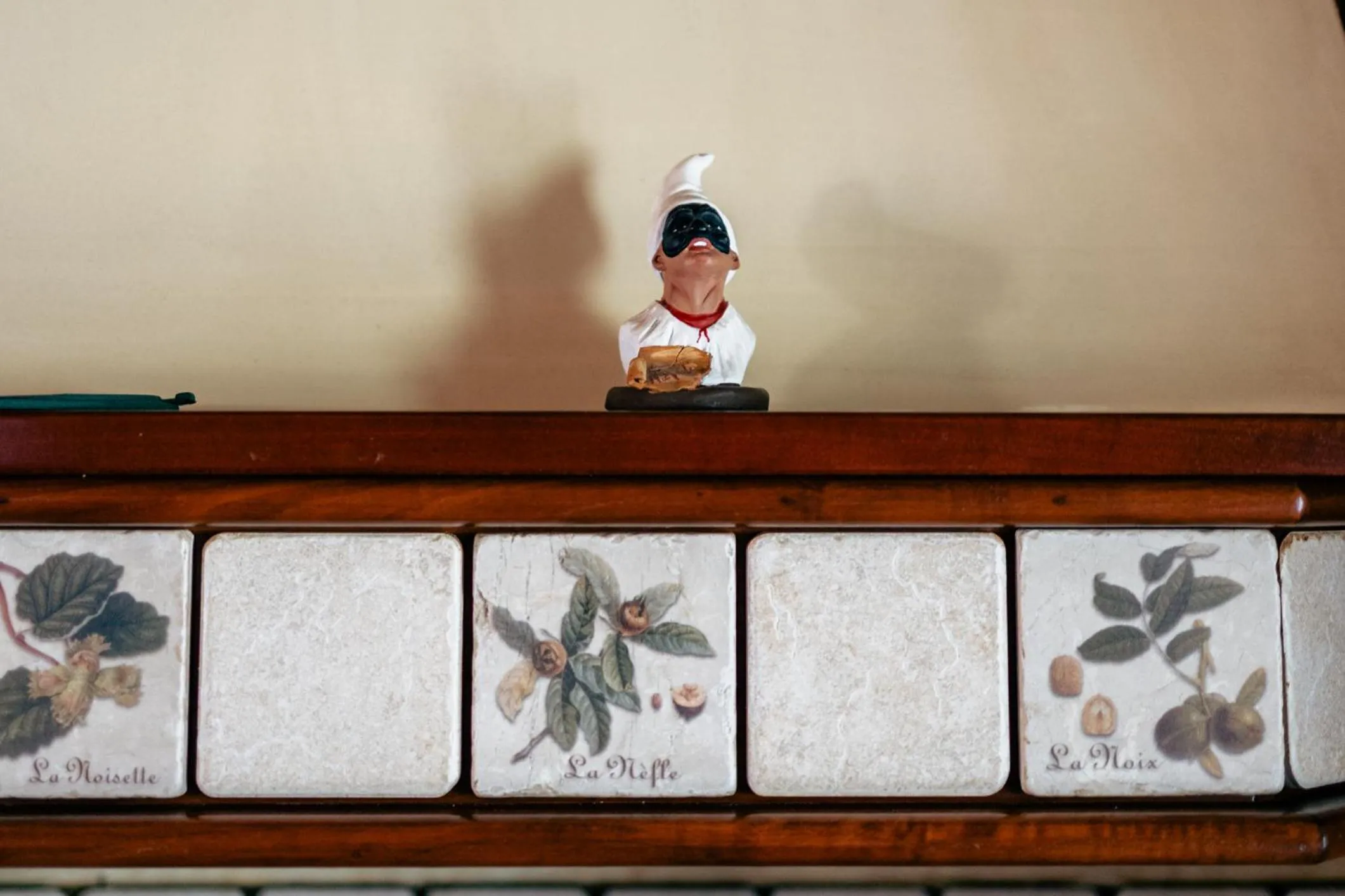 Decorative detail in Santa Maria Apartments