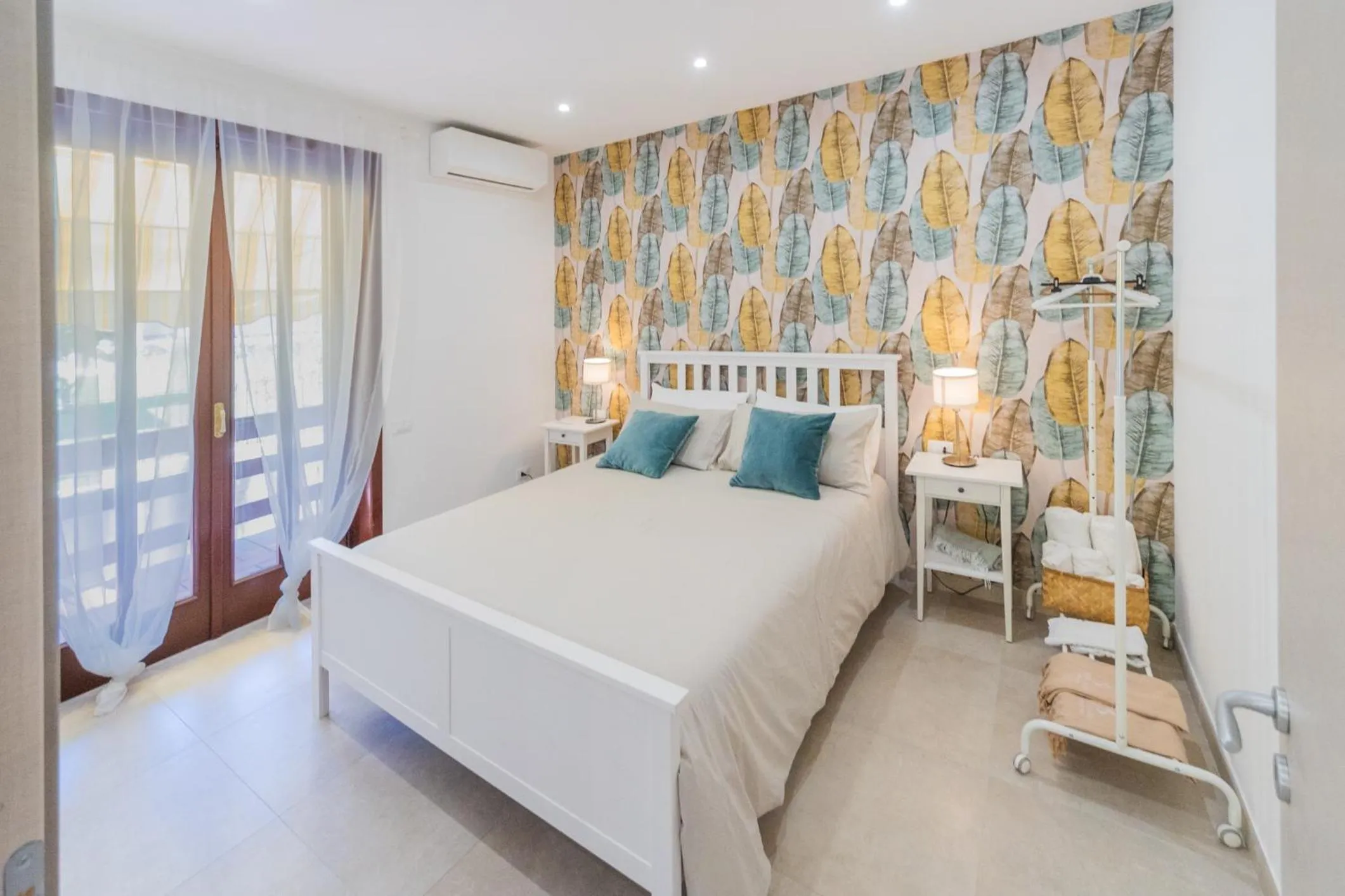 Bedroom, Bed in Santa Maria Apartments