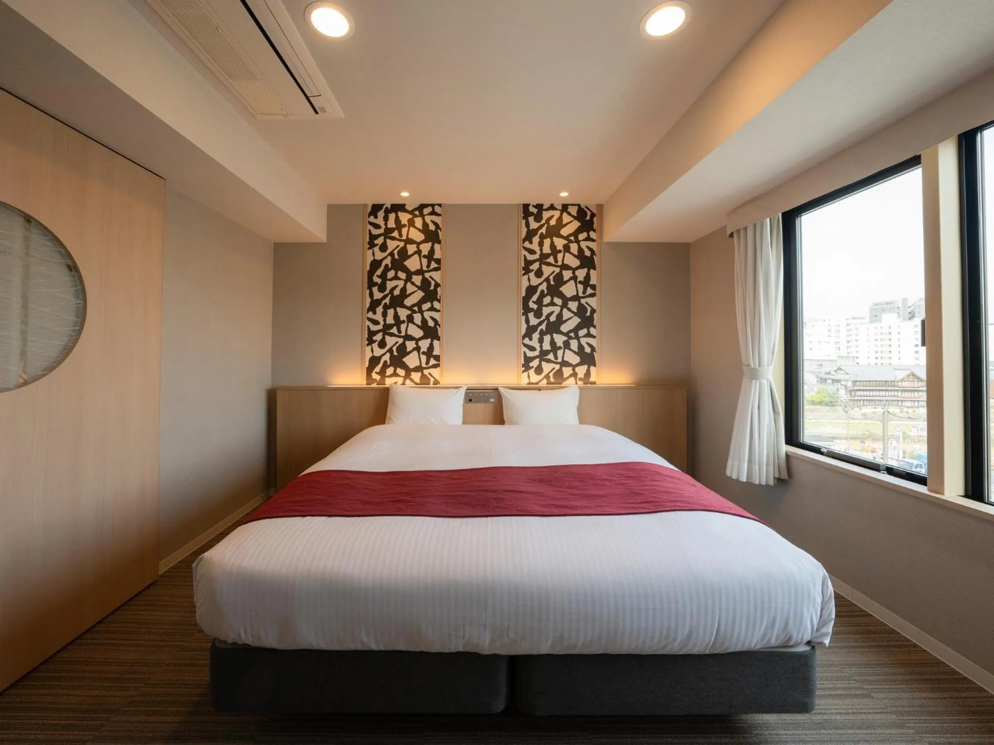 Photo of the whole room, Bed in Hotel SUI Kyoto Kiyomizu