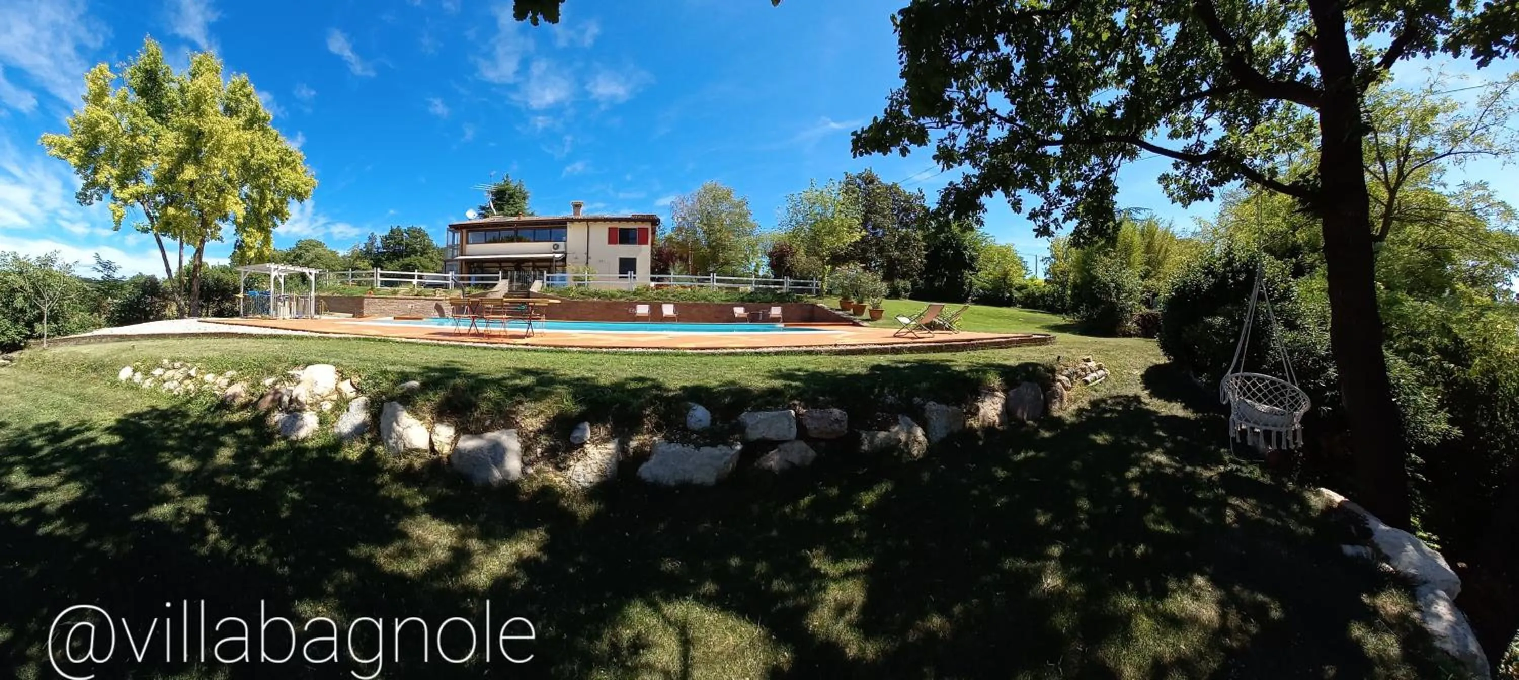 Property building in Villa Bagnole B&B - Holiday Apartments