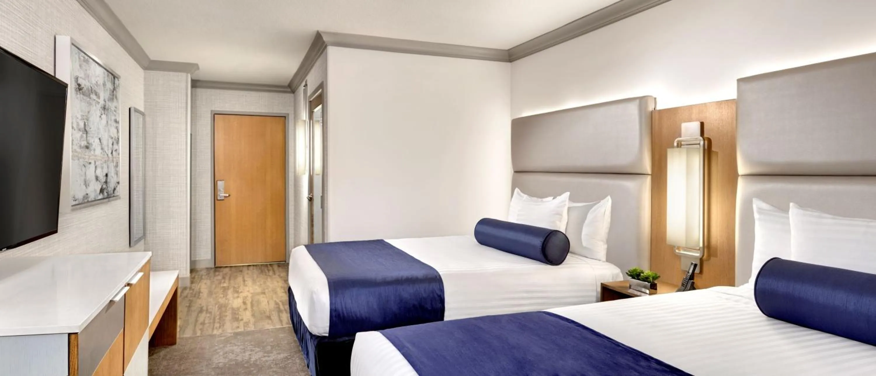 Bedroom, Bed in The STRAT Hotel, Casino & Tower