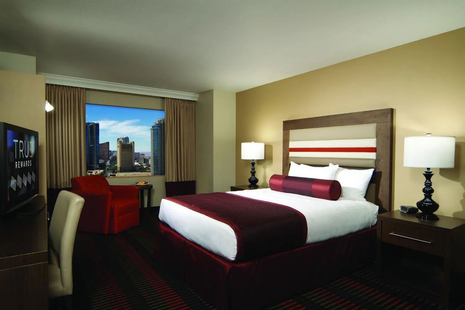 TV and multimedia, Bed in The STRAT Hotel, Casino & Tower
