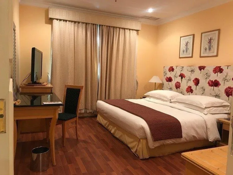 Bed in Le Royal Hotel