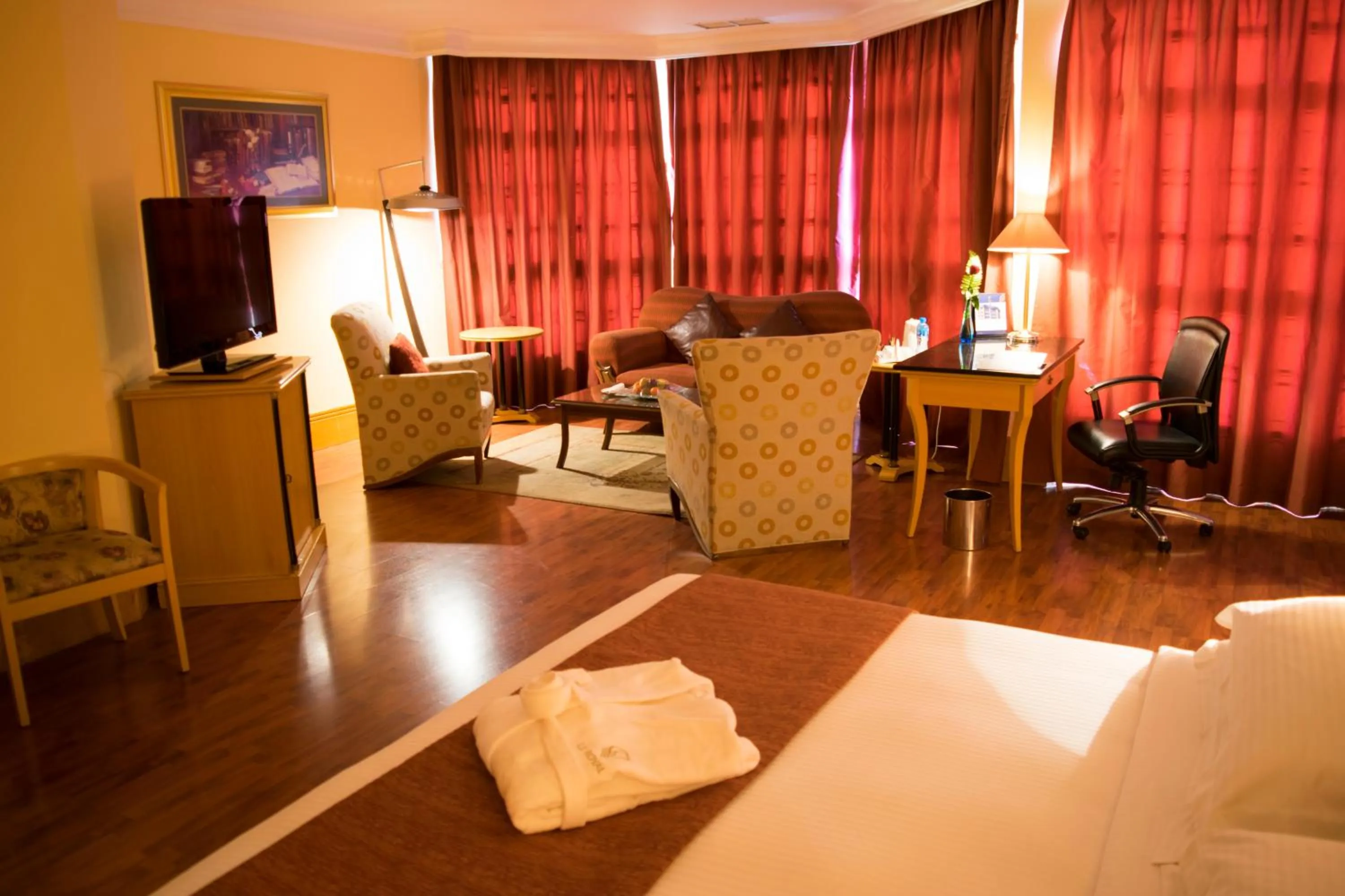 Bed in Le Royal Hotel