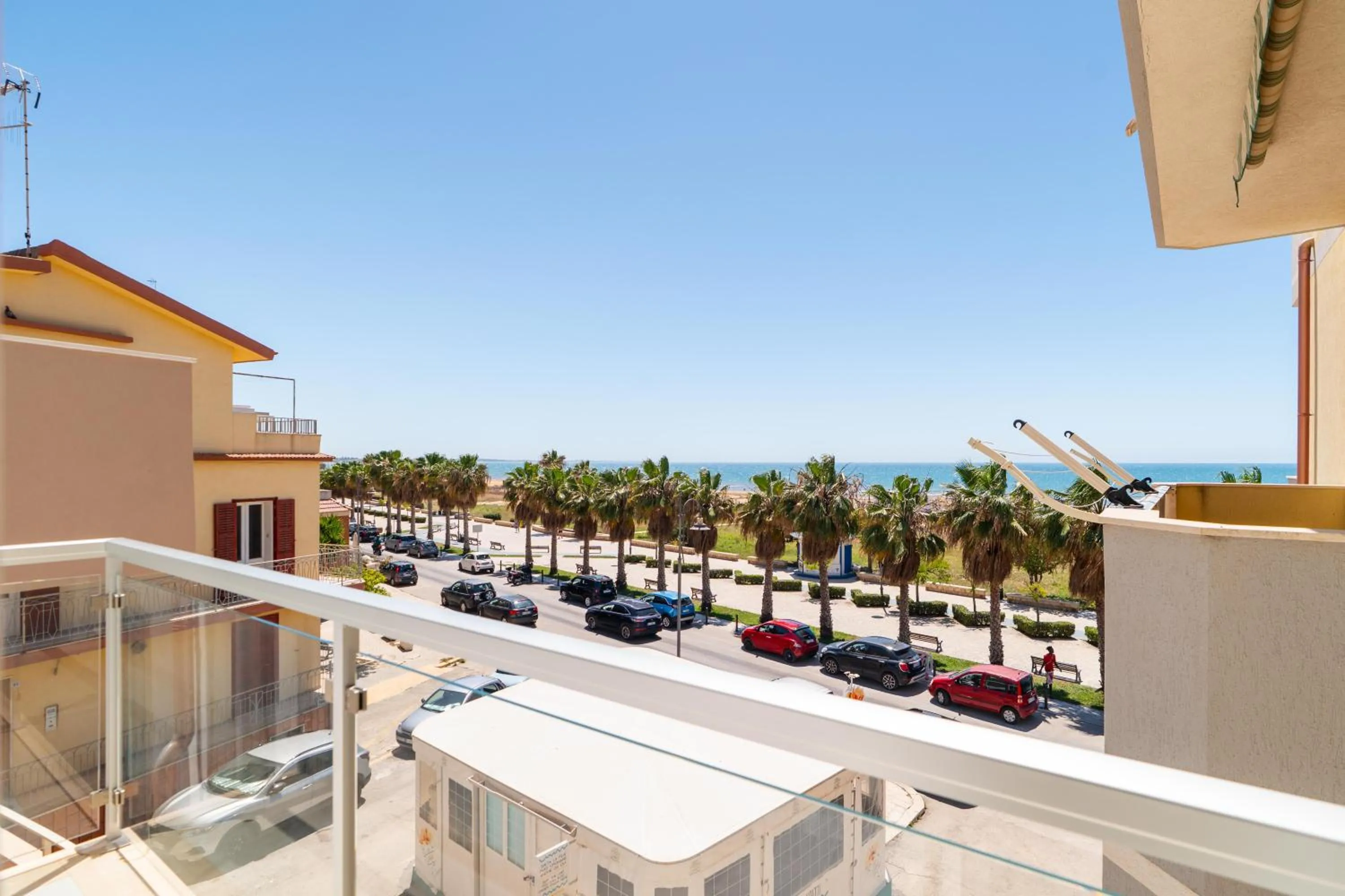 MADAGÌ Beachfront Apartments