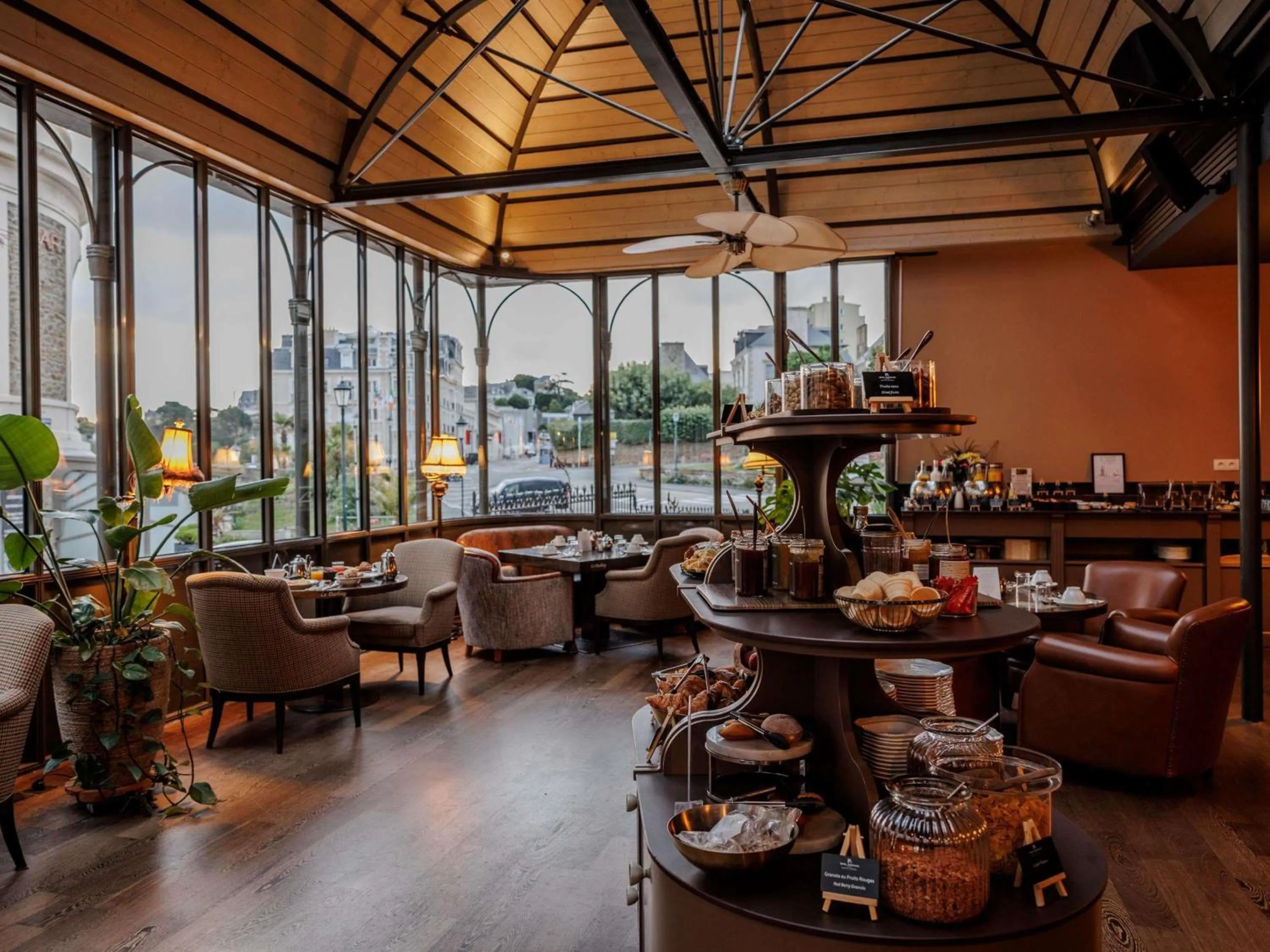 Property building in Royal Emeraude Hotel Dinard - MGallery Collection