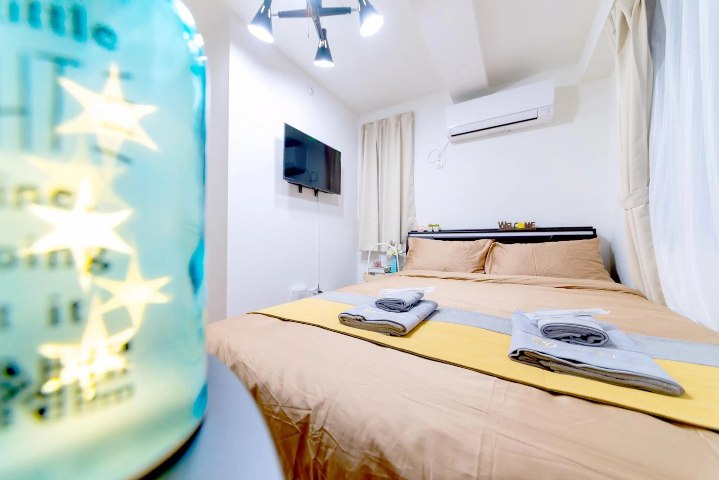 Bed in nestay inn tokyo ryogoku