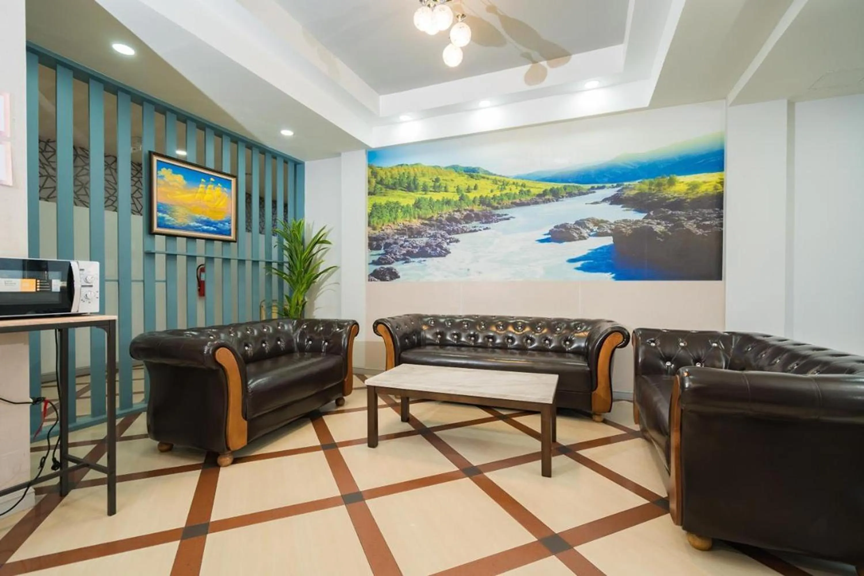 Lobby or reception in Top Inn Hotel พร้อมอาหารเช้า ใกล้วัดป่าวังน้ำเย็นและสถานที่ท่องเที่ยว